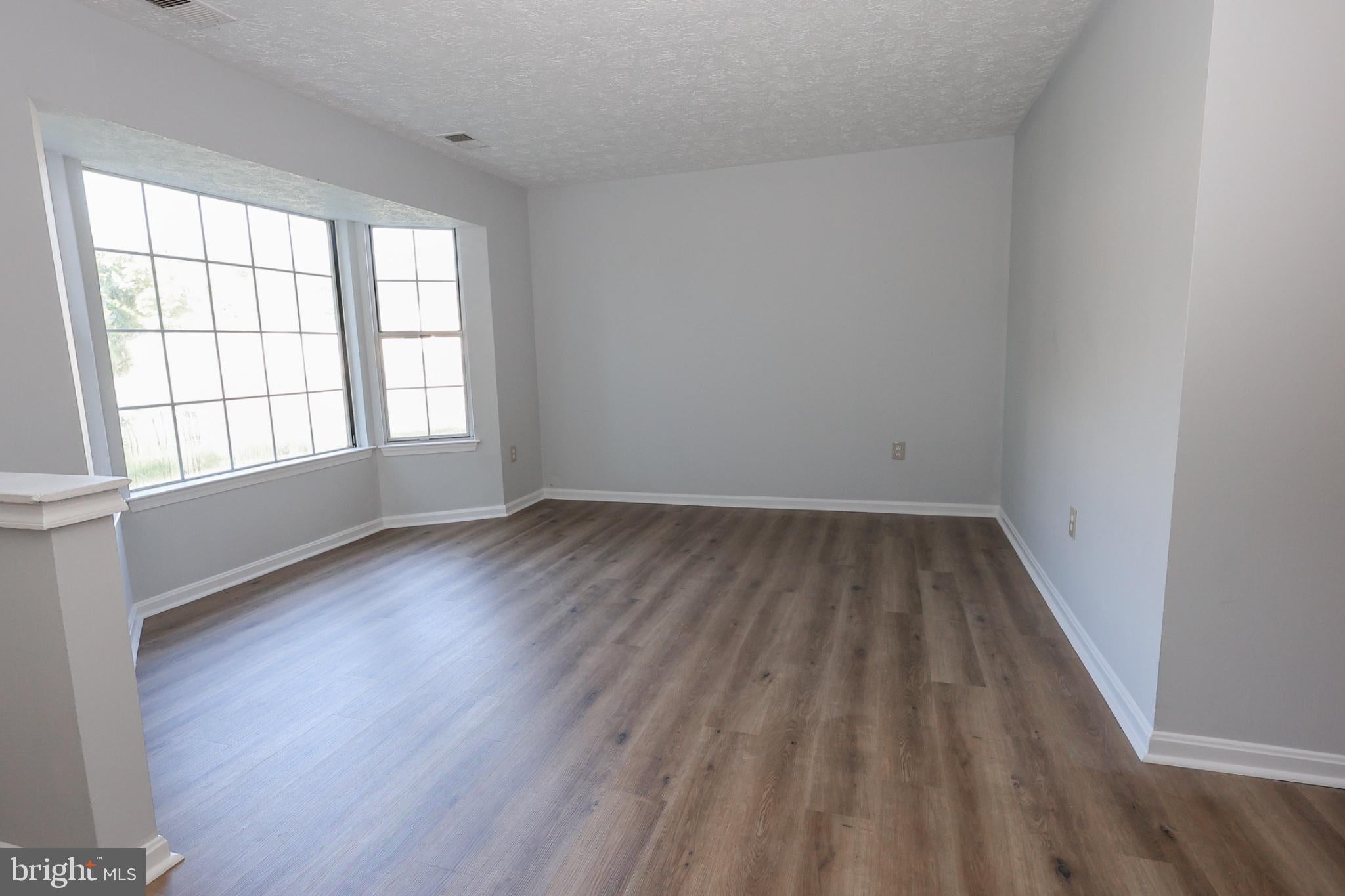 21389 EDGAR WAY