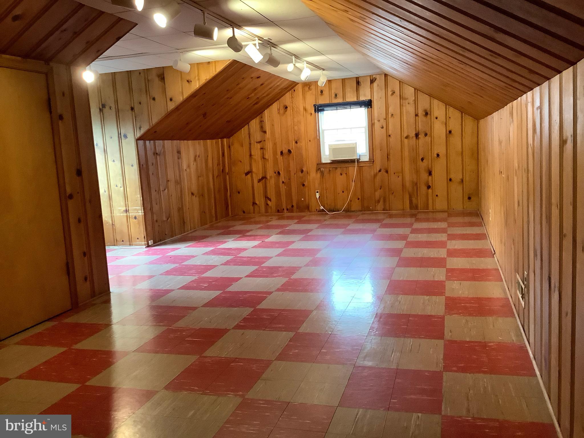 SPRINGFIELD - Residential