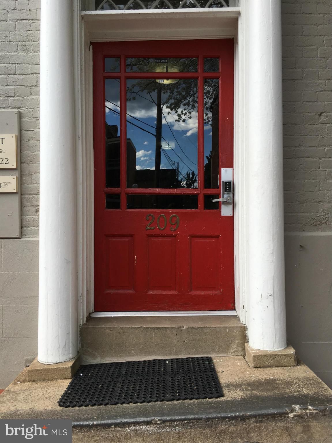 DOWNTOWN FREDERICKSBURG - Residential Lease