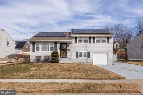 1736 40TH STREET PENNSAUKEN NJ 08110