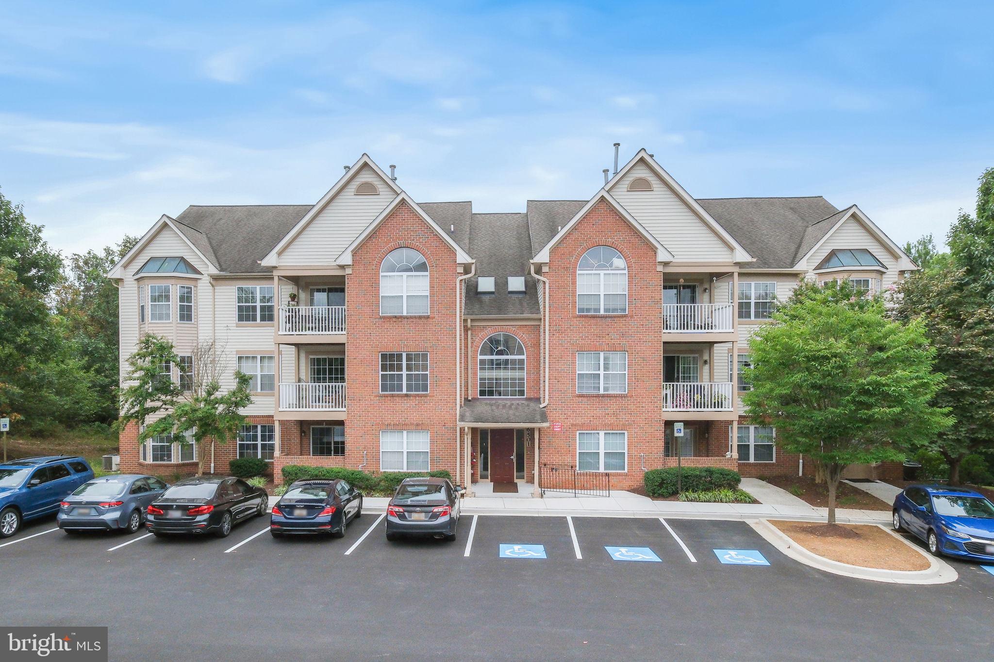 Welcome to this beautifully maintained 2-bedroom, 2-bath top-floor penthouse suite condo located in the sought-after Spring Ridge community of Frederick! This spacious unit features an open-concept living and dining area with vaulted ceilings and abundant natural light throughout. The updated kitchen is equipped with stainless steel appliances, ample cabinet space, and a convenient breakfast bar perfect for casual meals.
The generously sized primary suite includes a walk-in closet and a private en-suite bath. The second bedroom and full hall bath provide flexible space—ideal for guests, or a teenager’s bedroom. A generous flex space can double as a third bedroom or office for those who need a quiet place to work from home.
Enjoy low-maintenance living in a vibrant community with amenities that include pools, trails, tennis courts, and more—all just minutes from shopping, dining, and commuter routes.