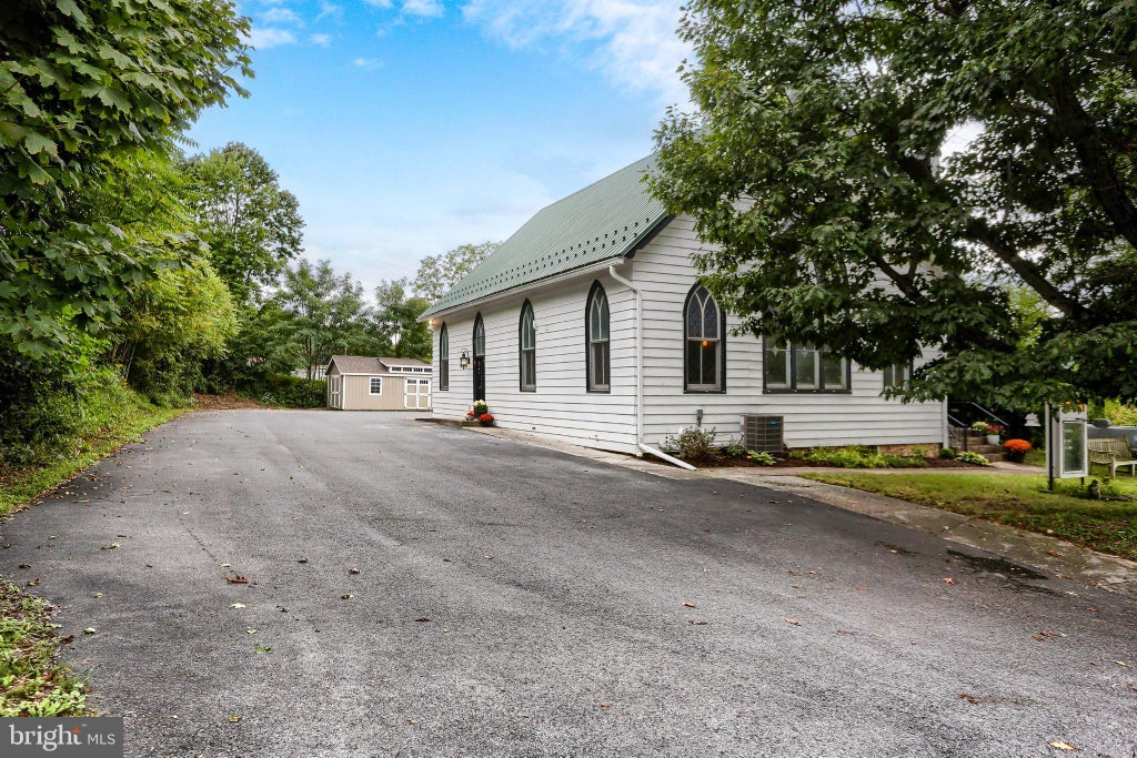 Photo of 308 Fourth Ave, BURNHAM, PA 17009 (MLS # PAMF2053556)