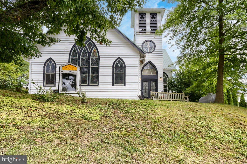 Photo of 308 Fourth Ave, BURNHAM, PA 17009 (MLS # PAMF2053556)
