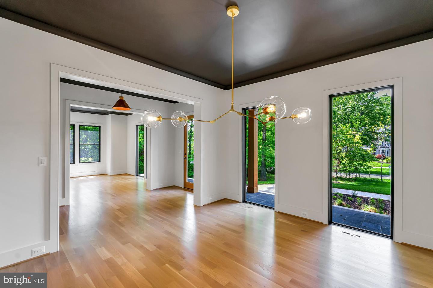 WESTWOOD MANOR - Residential