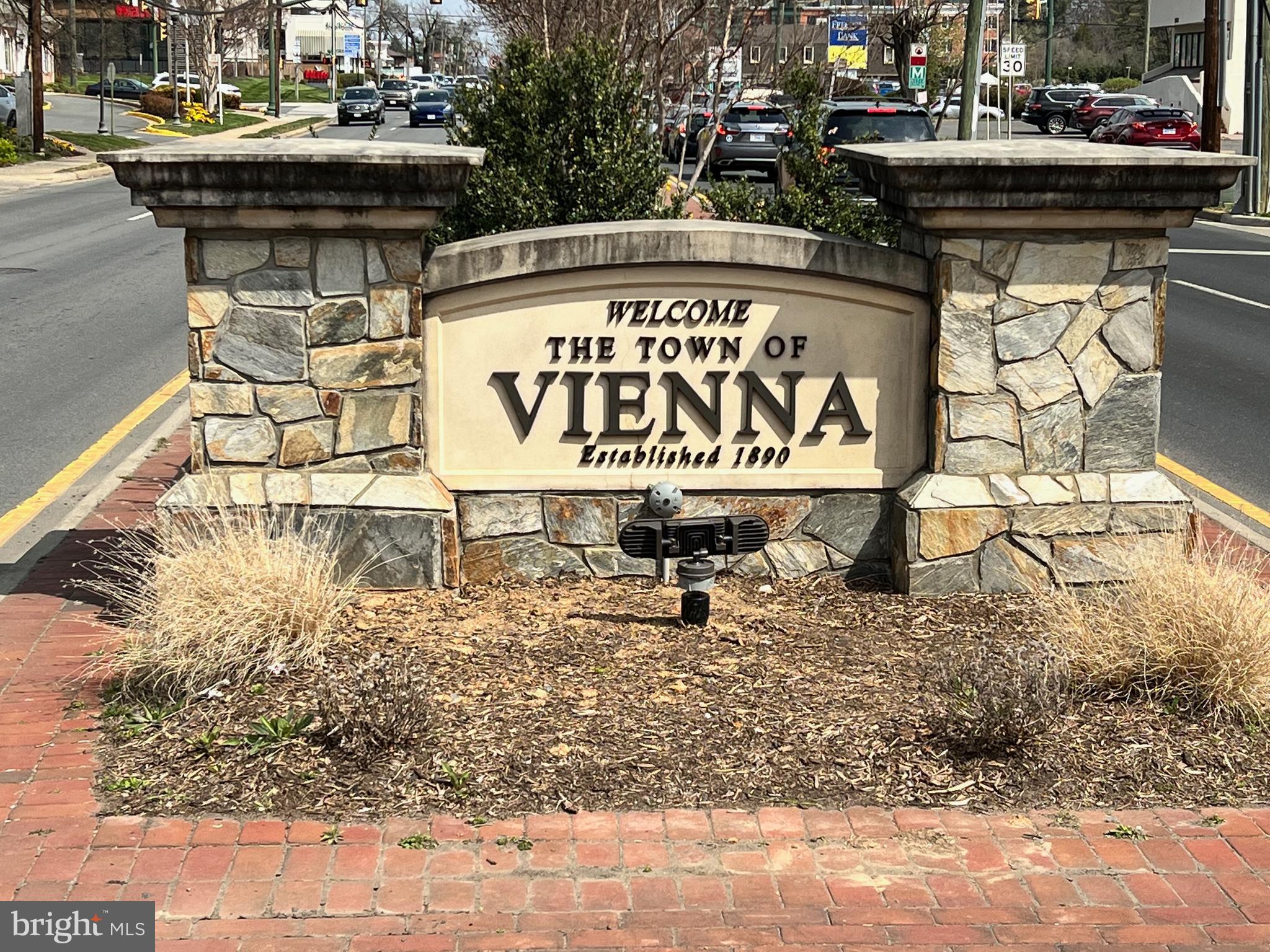 WESTWOOD MANOR - Residential