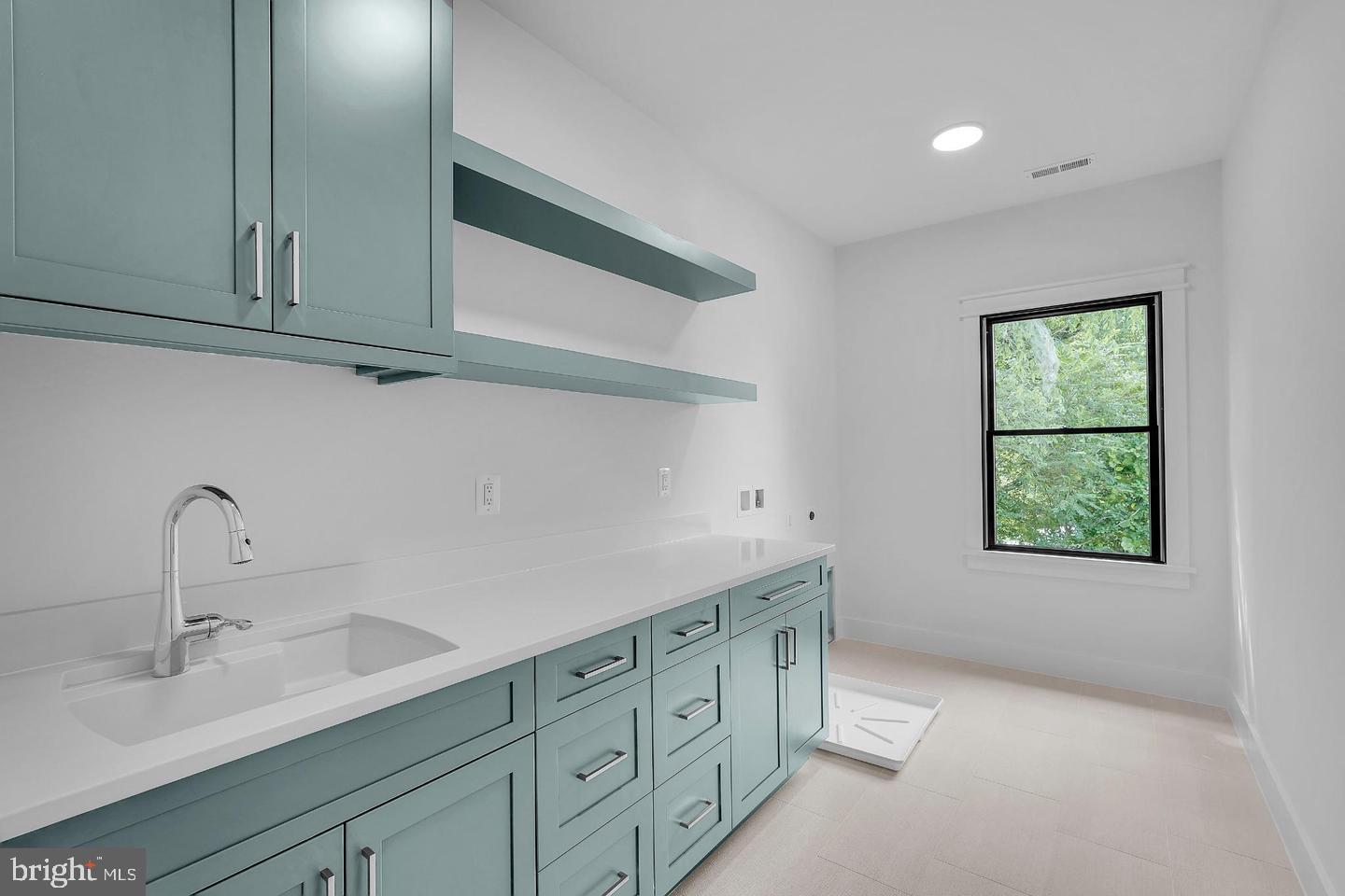 WESTWOOD MANOR - Residential