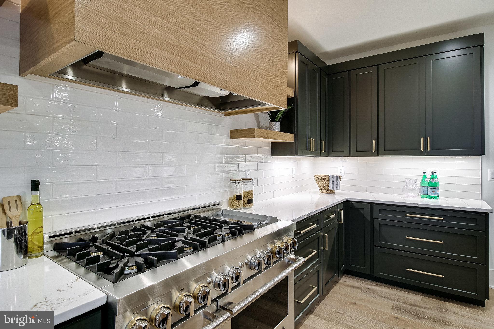 WESTWOOD MANOR - Residential