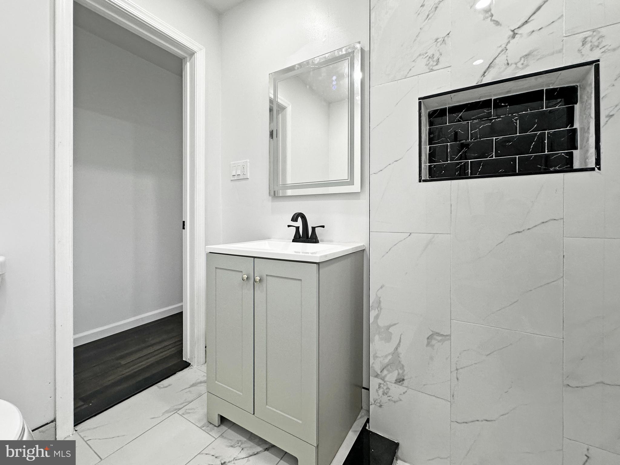 WEST PASSYUNK - Residential