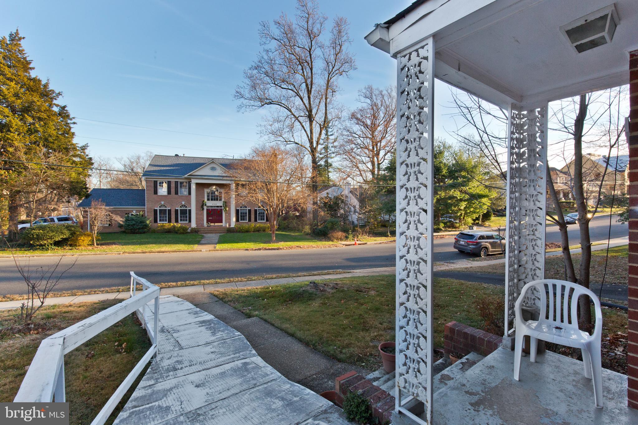 WILLIAMSBURG VILLAGE - Residential