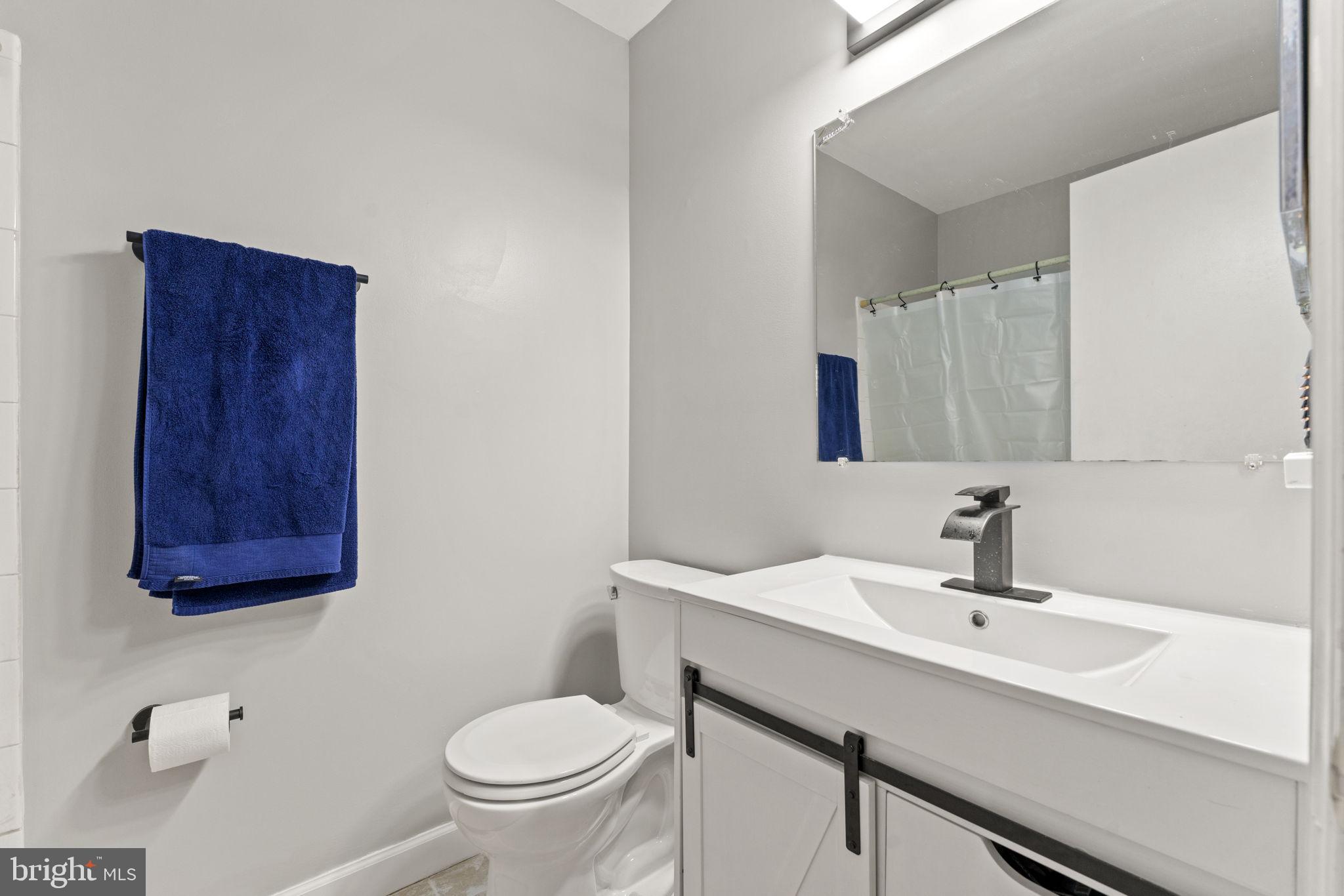 HILLSIDE TOWNES - Residential Lease