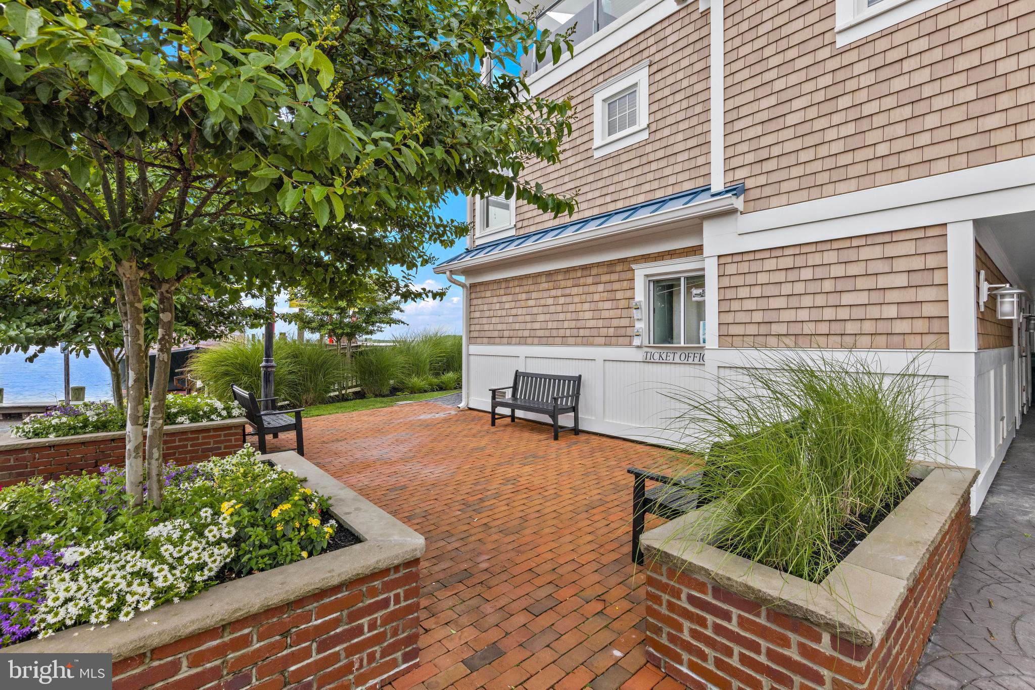 100 N WEST AVE UNIT 7A