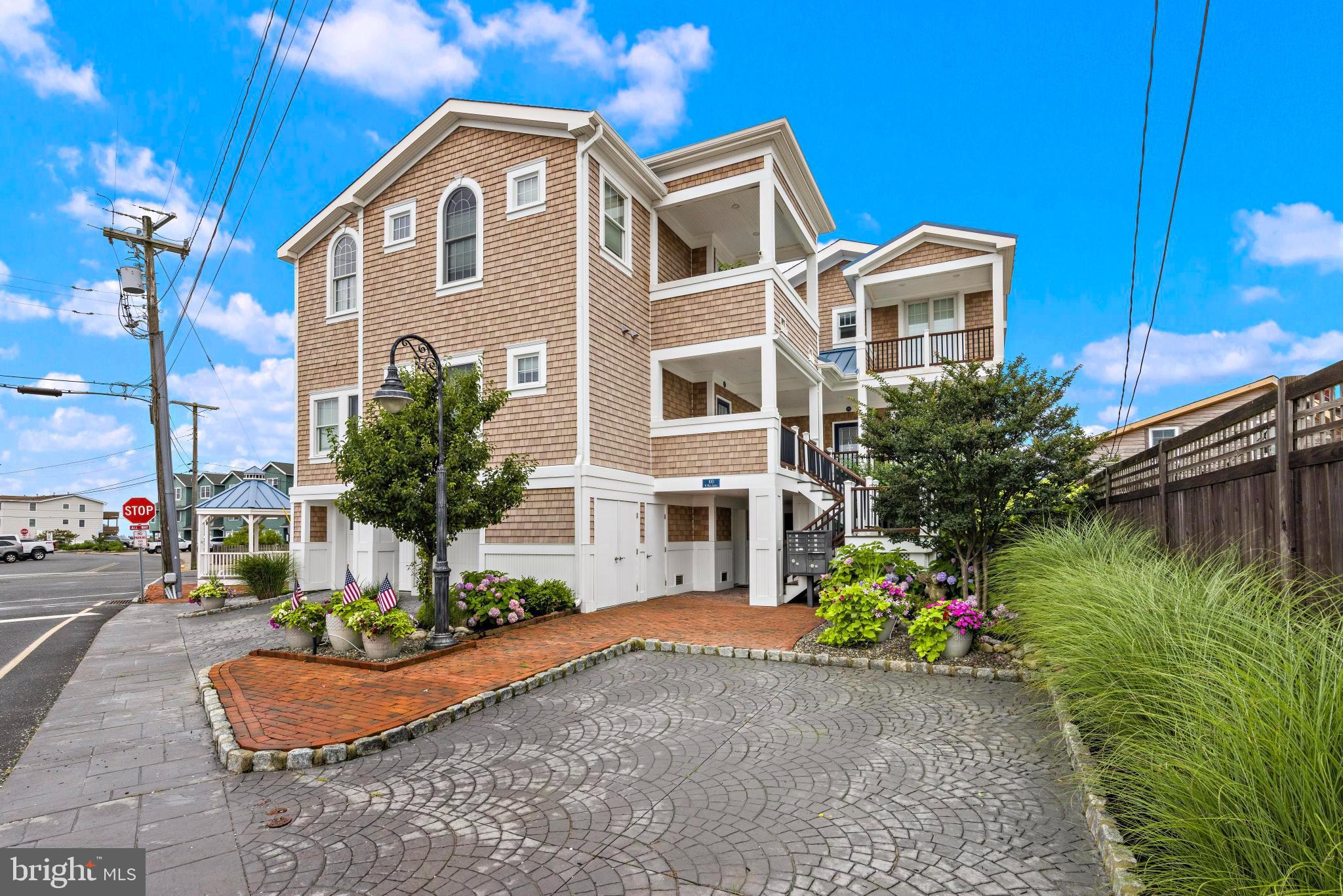 100 N WEST AVE UNIT 7A