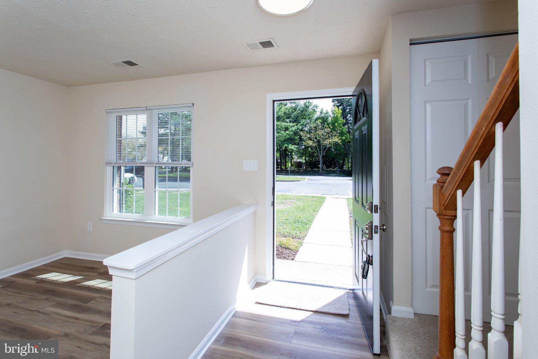 4320 DRAKE COURT