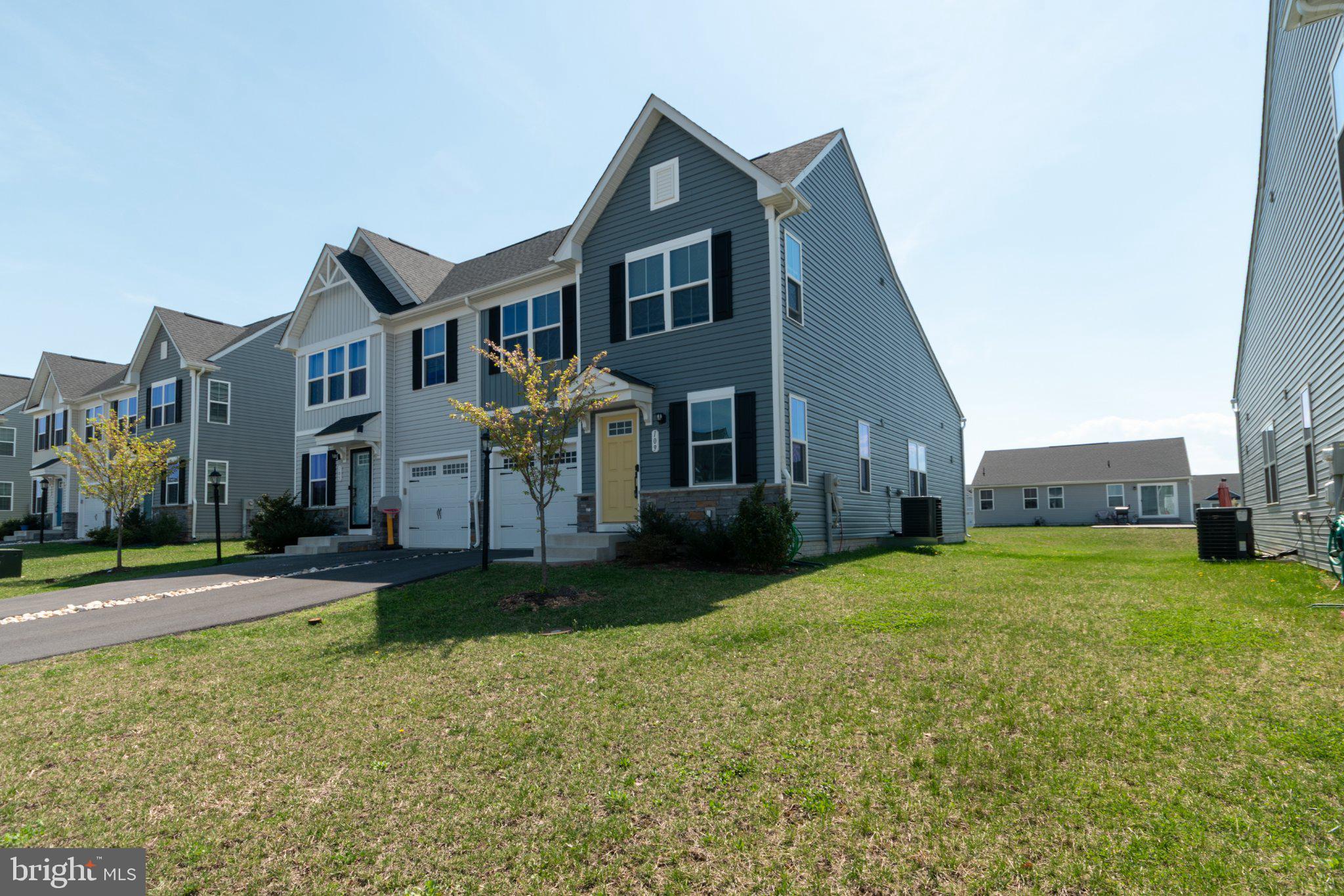 ARCADIA NORTH - Residential