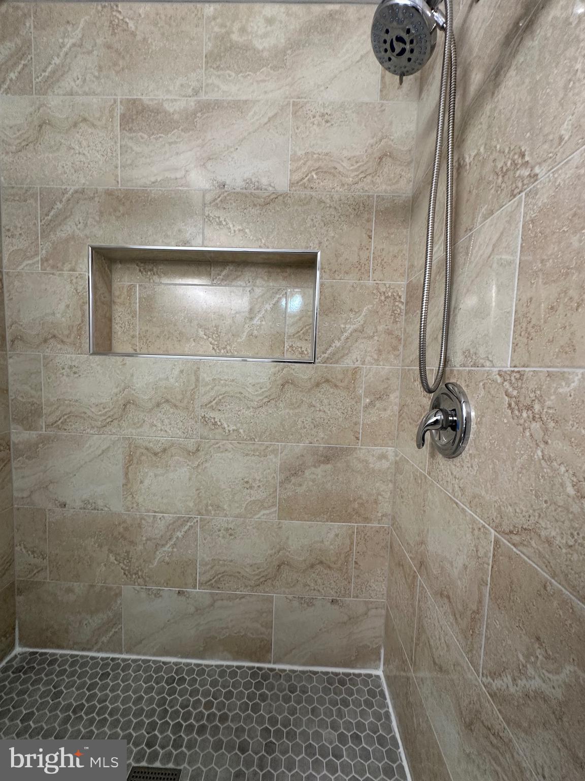 REFLECTION LAKE - Residential