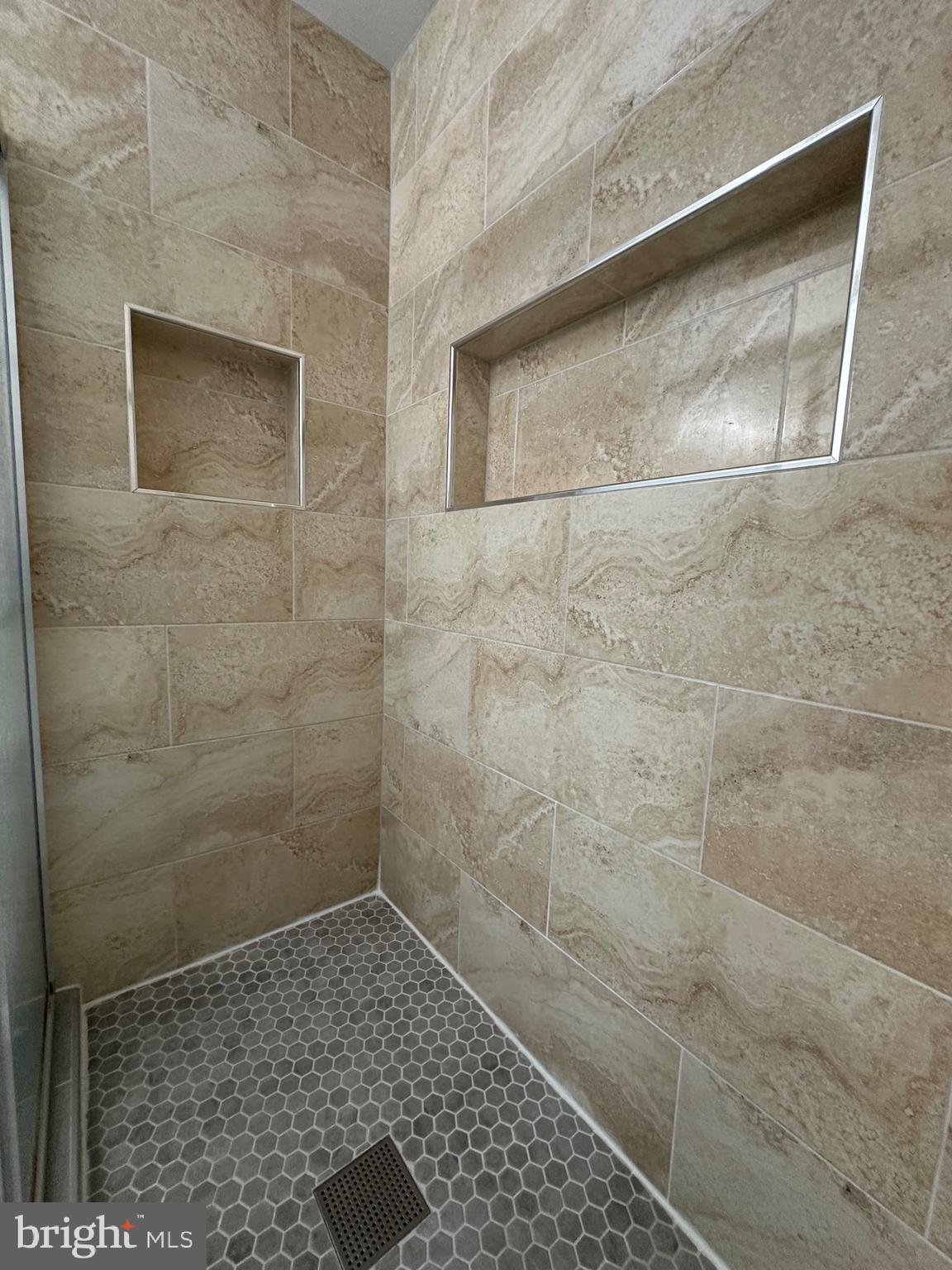 REFLECTION LAKE - Residential