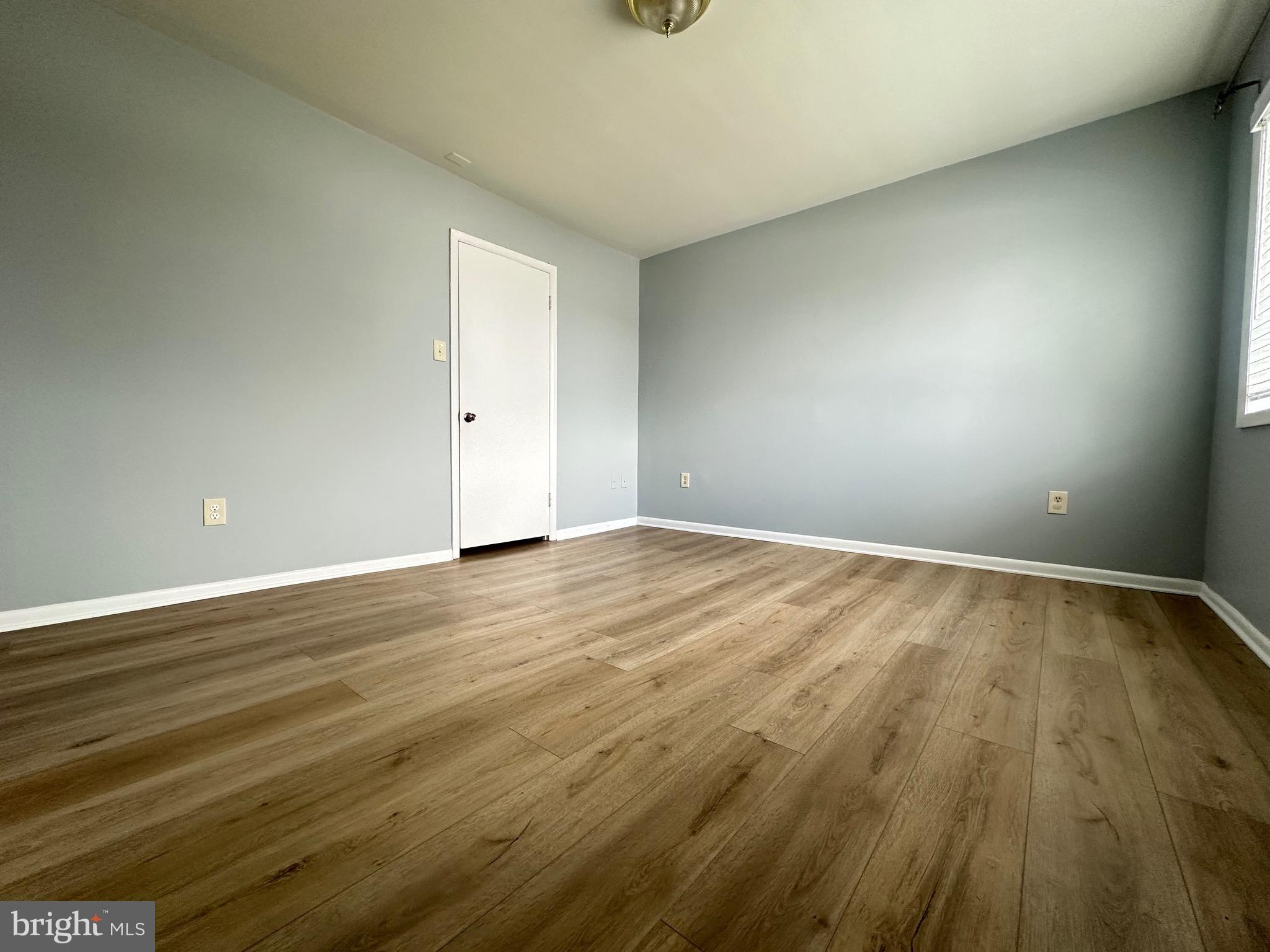 REFLECTION LAKE - Residential