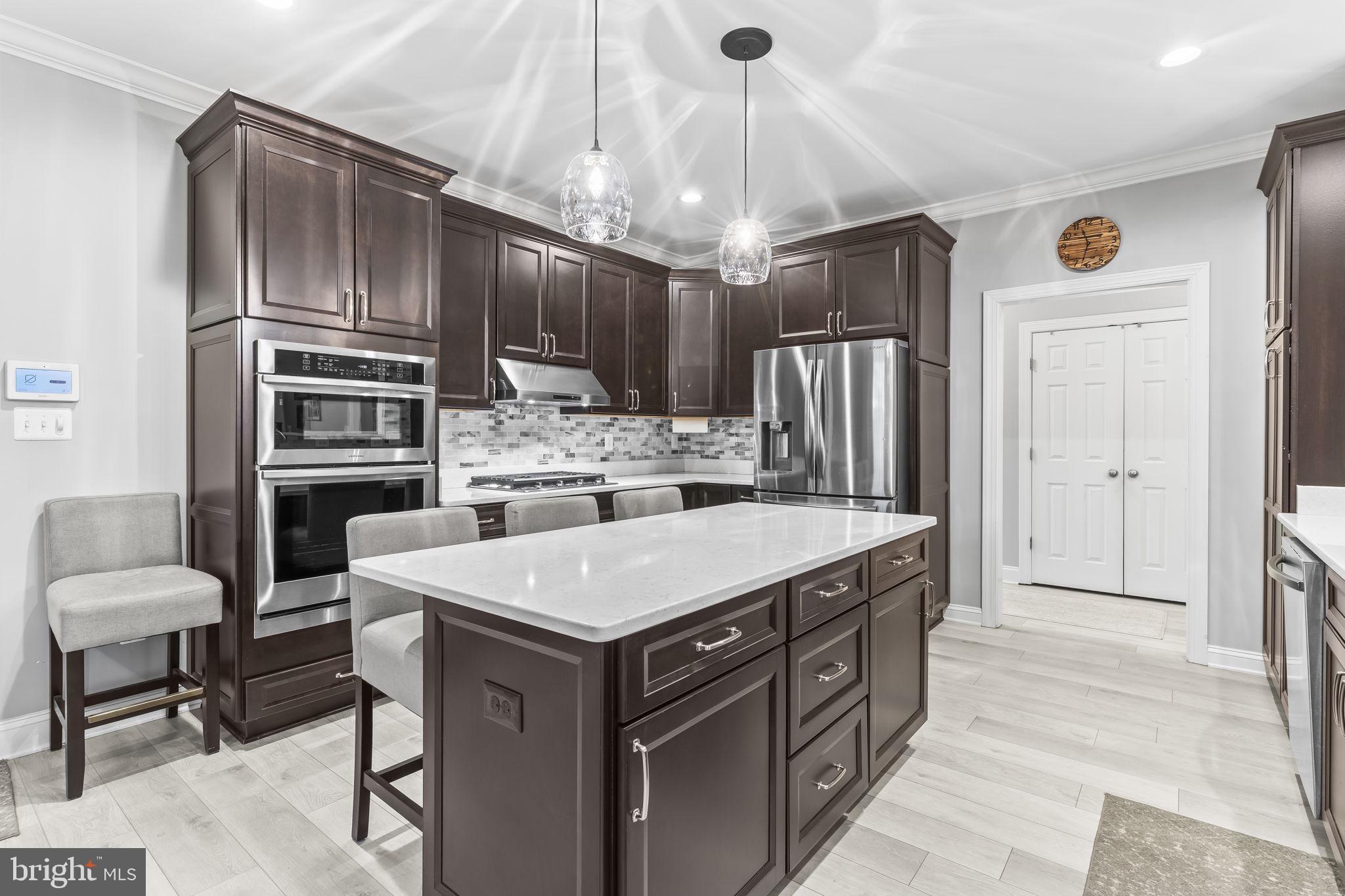 LEONARDS GRANT - Residential