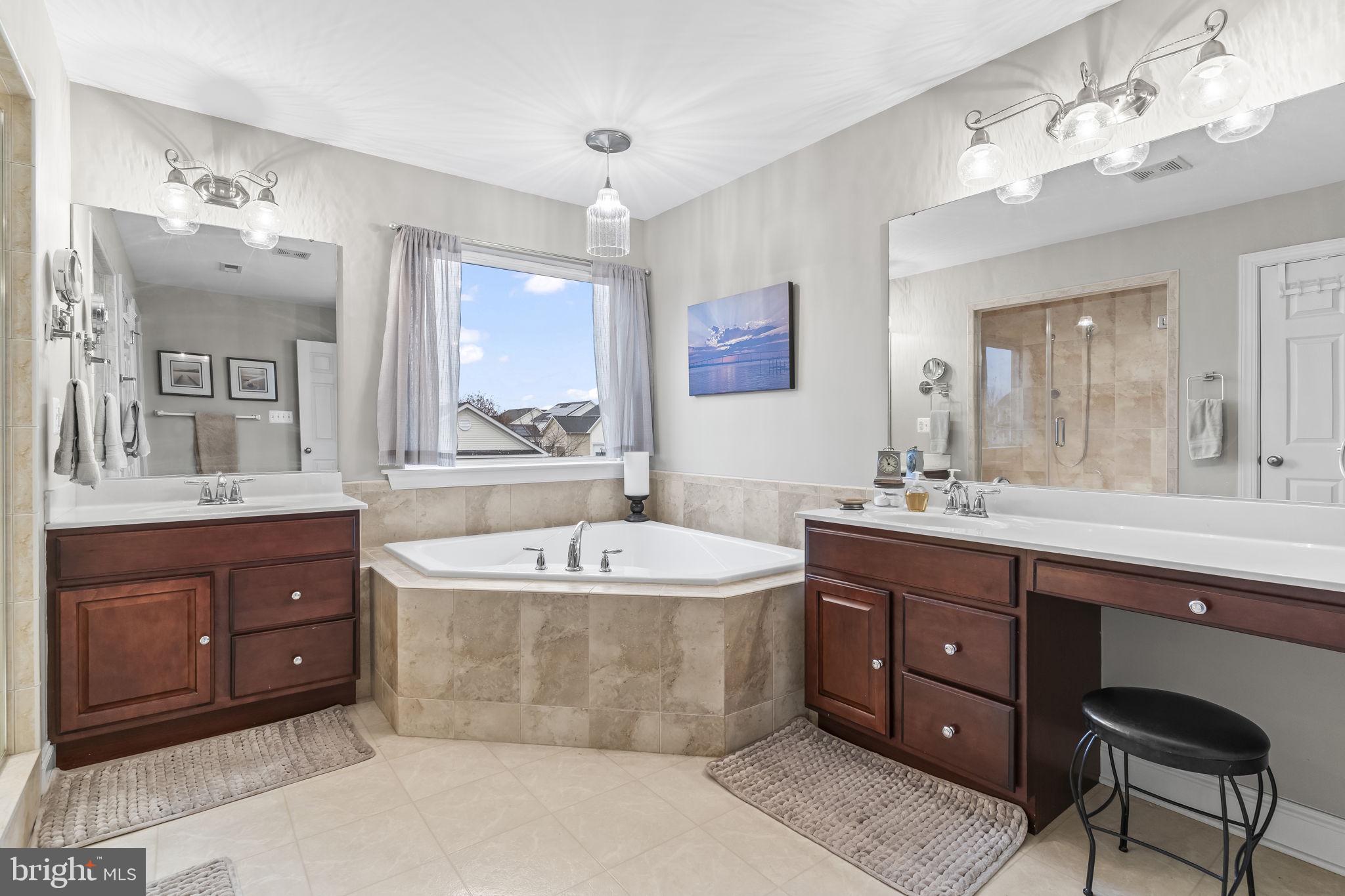 LEONARDS GRANT - Residential