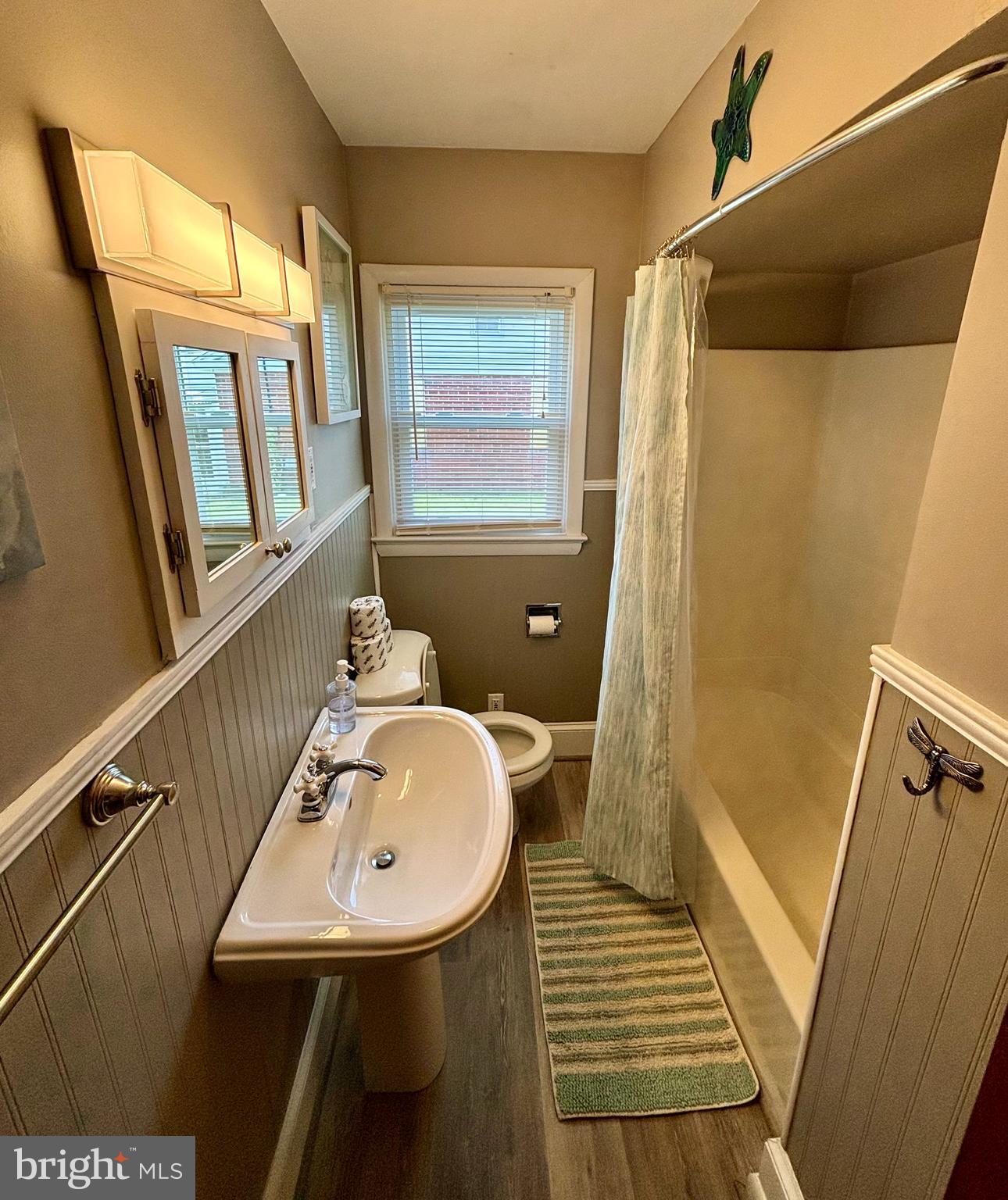 CORNERSVILLE - Residential