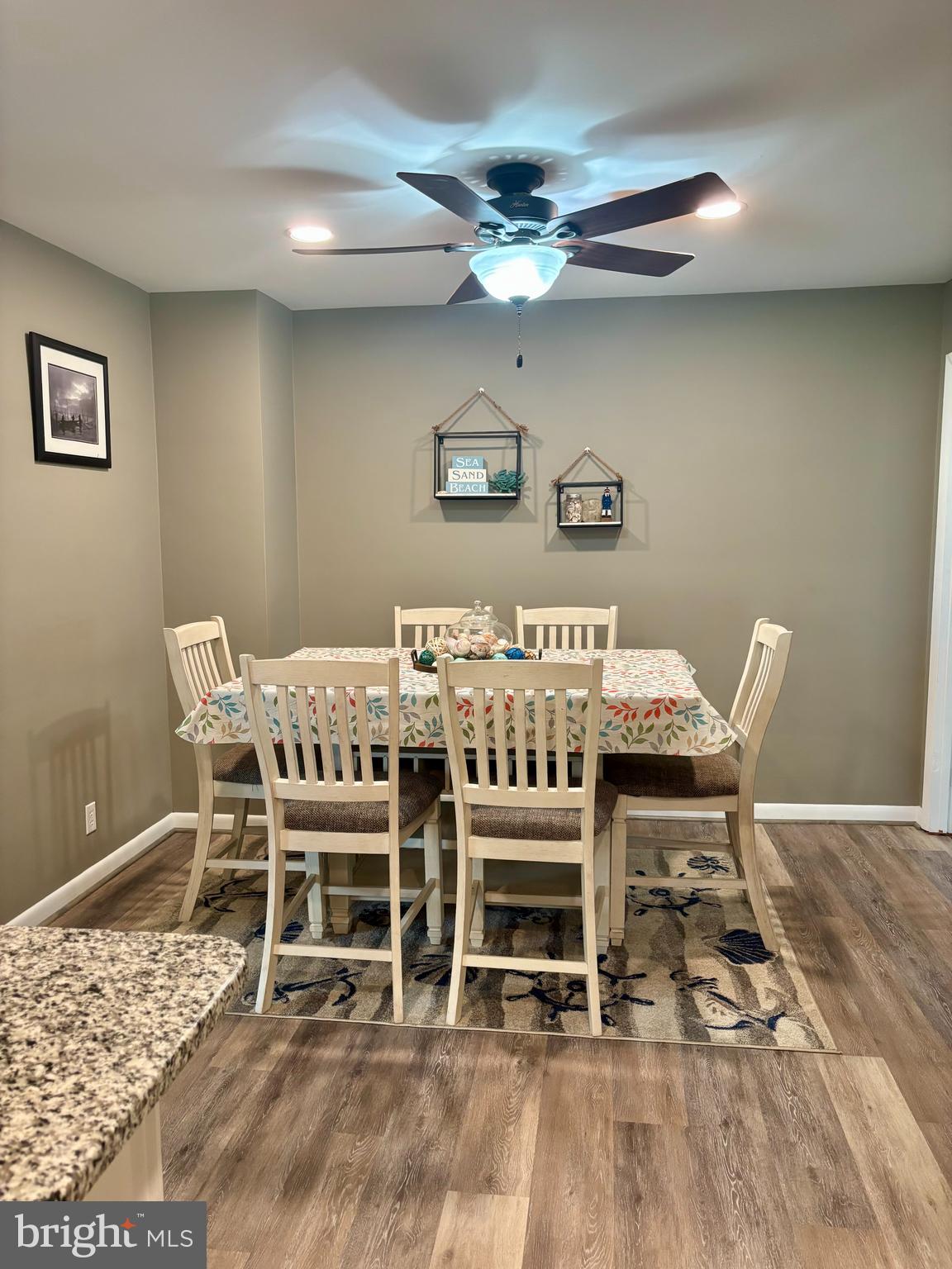 CORNERSVILLE - Residential