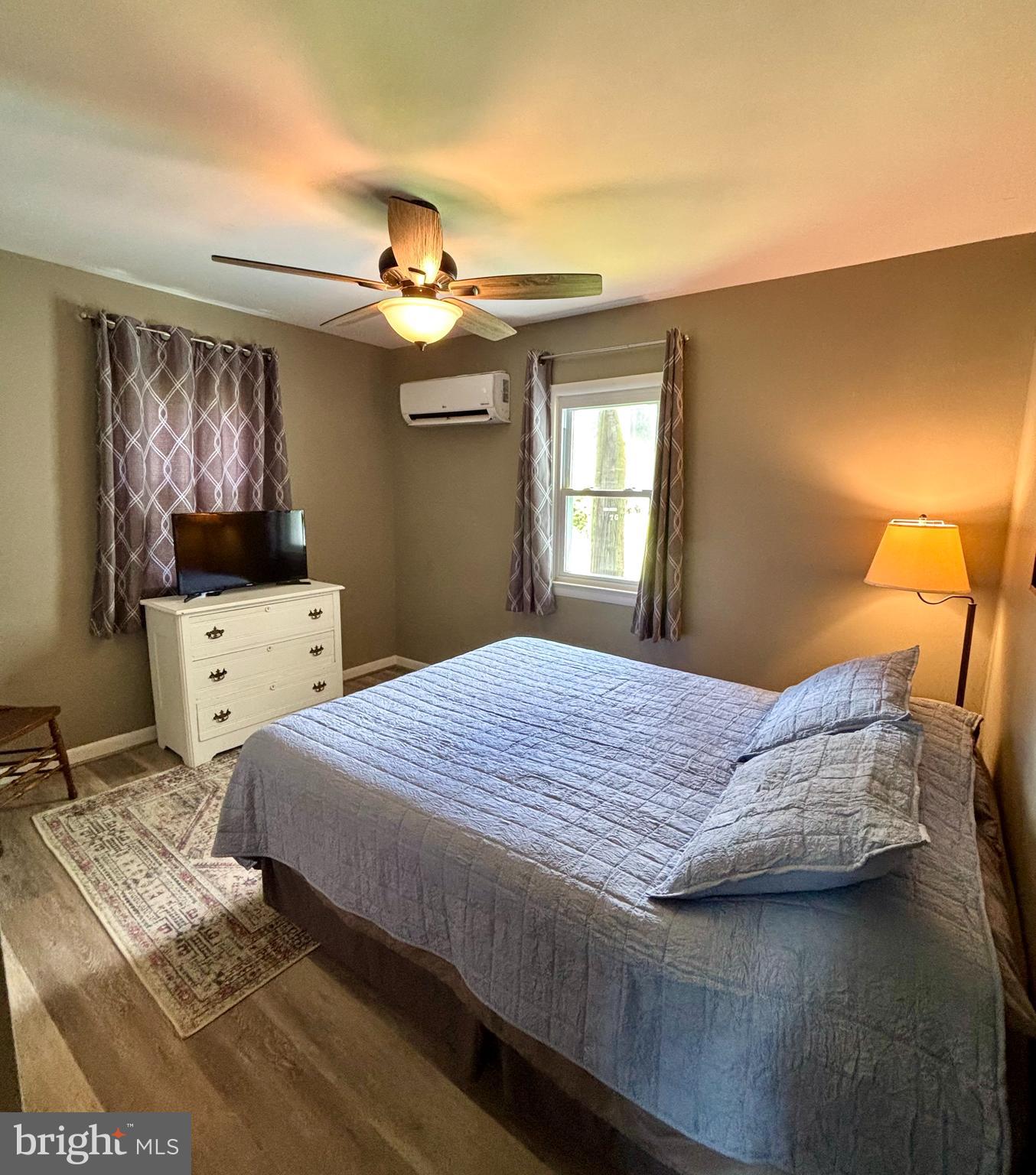 CORNERSVILLE - Residential