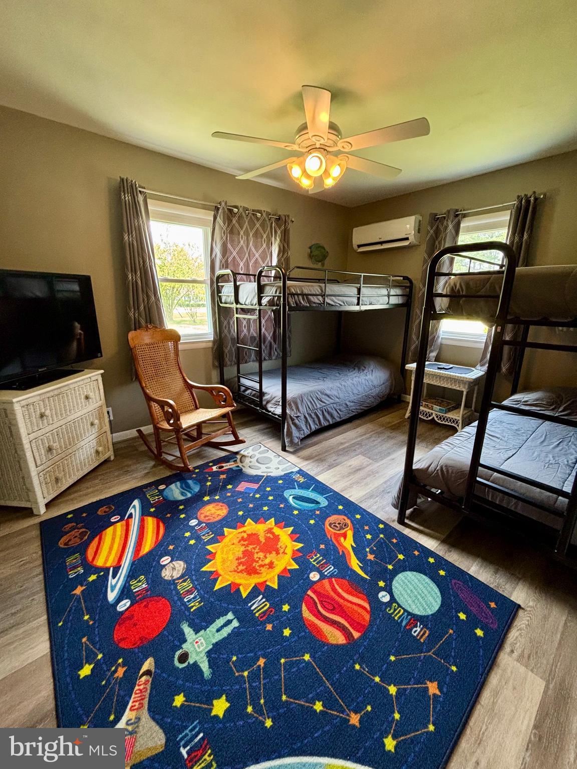 CORNERSVILLE - Residential