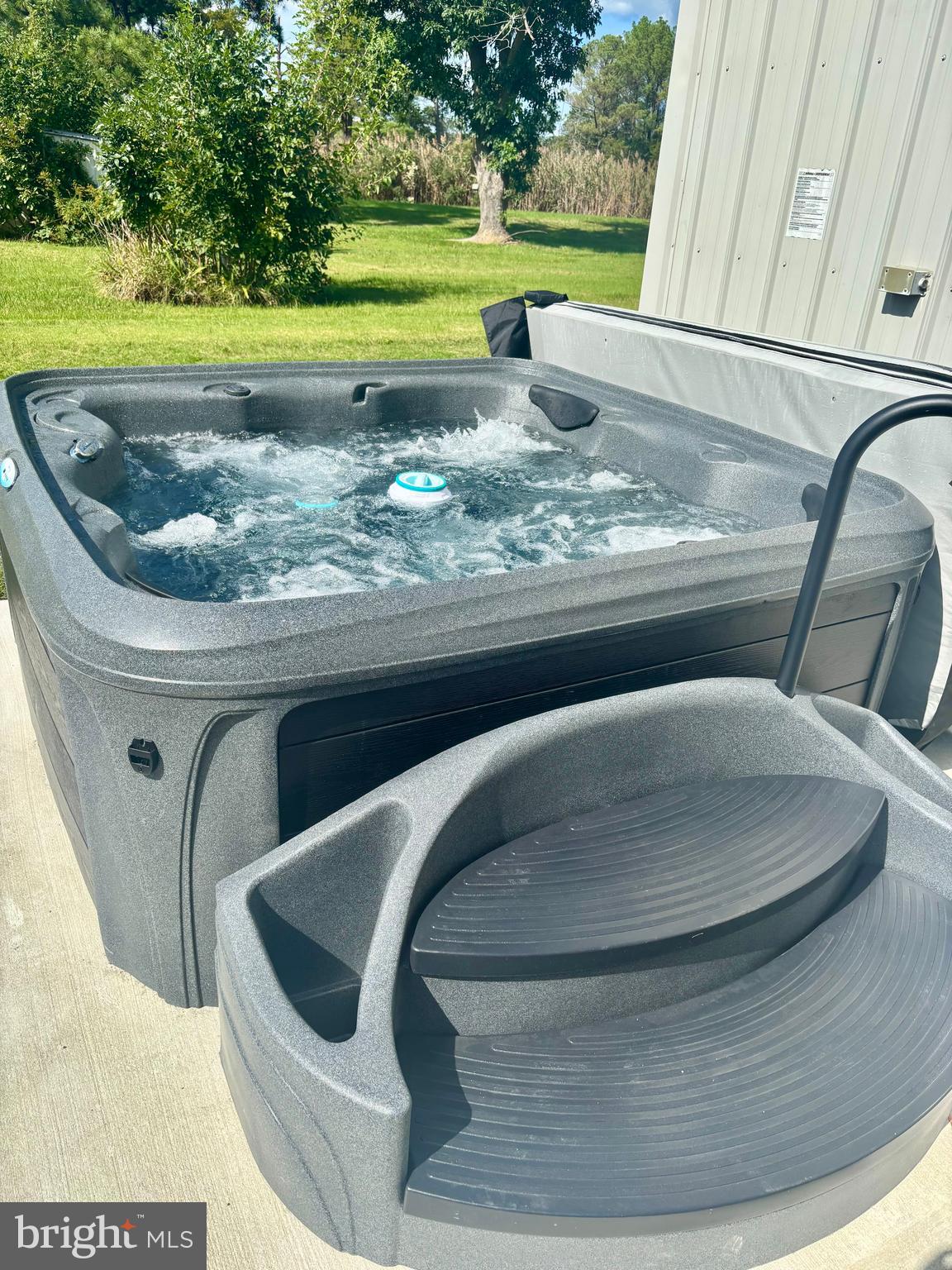 CORNERSVILLE - Residential