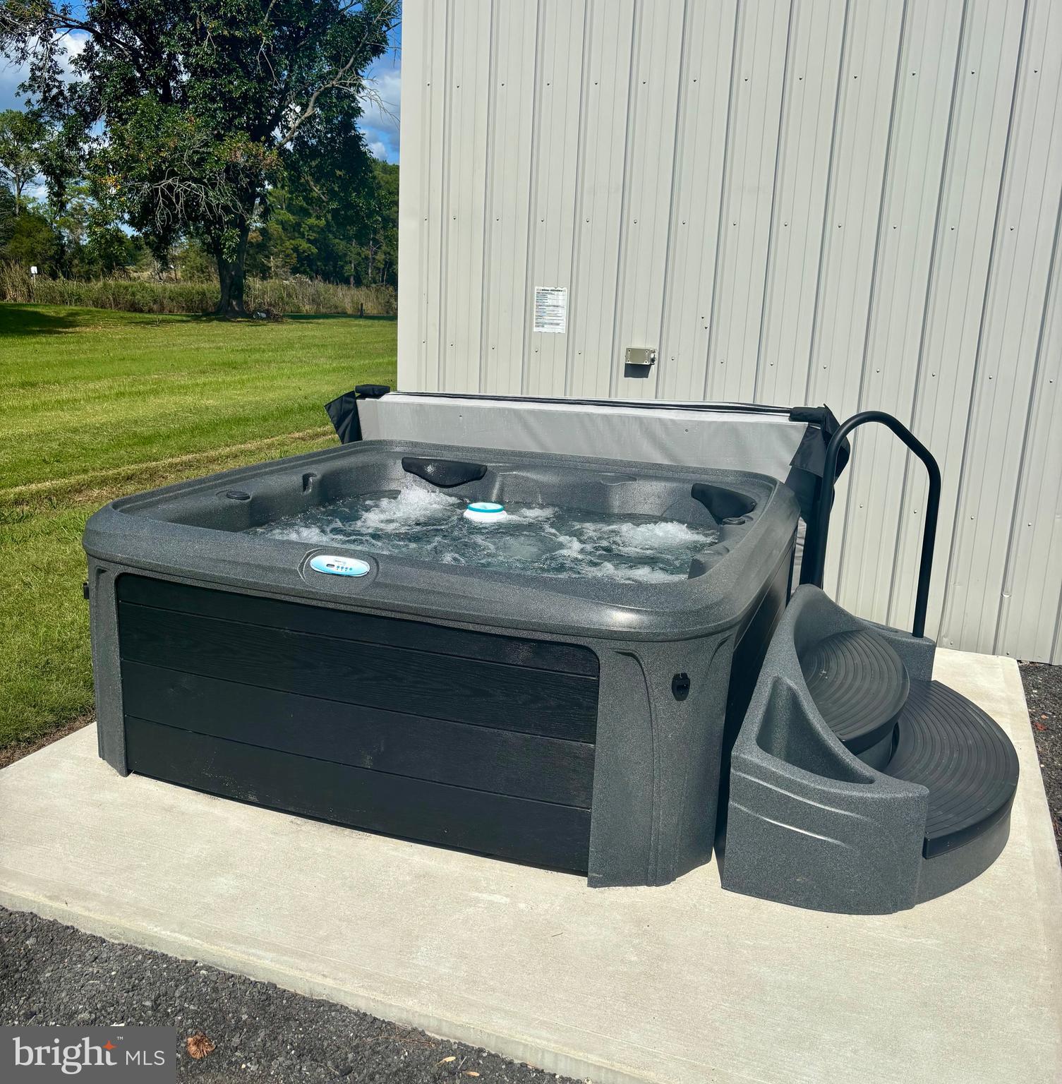 CORNERSVILLE - Residential