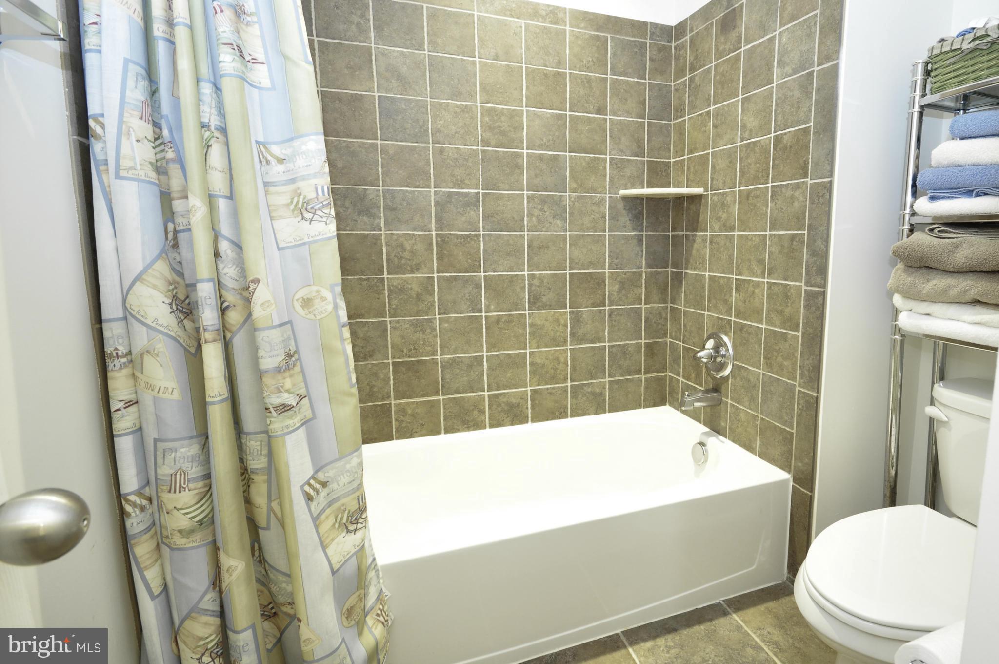 SARATOGA HUNT - Residential Lease