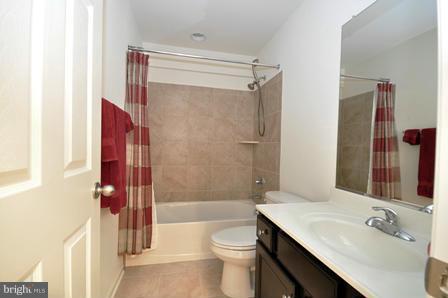 SARATOGA HUNT - Residential Lease