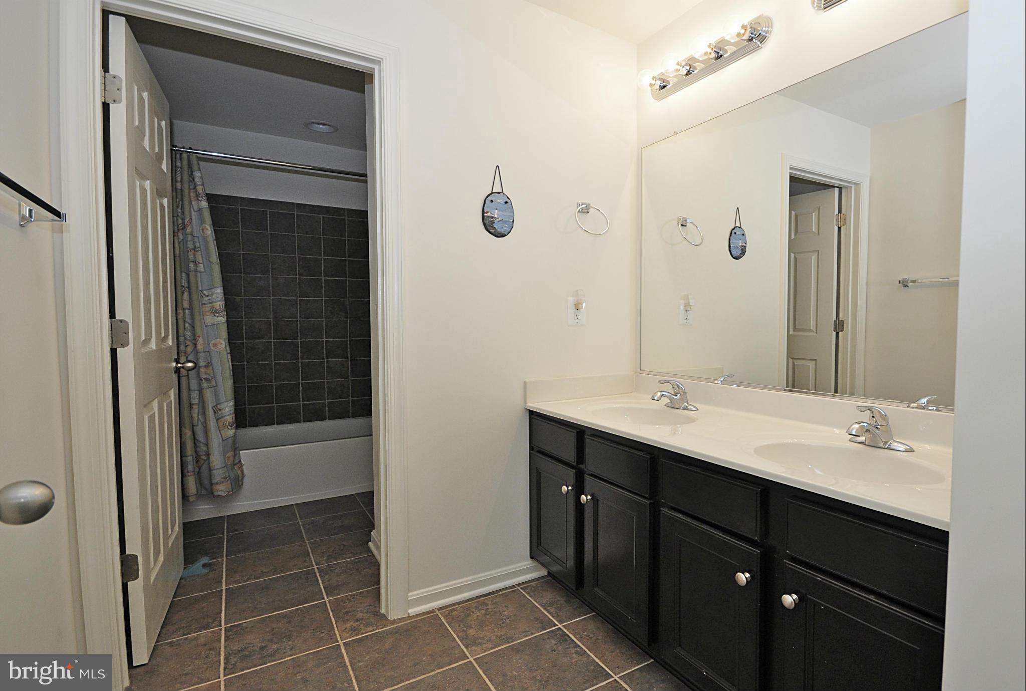 SARATOGA HUNT - Residential Lease