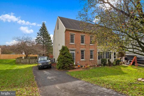 Photo of 1612 COLCHESTER DR, LANCASTER, PA 17603 (MLS # PALA2027956)