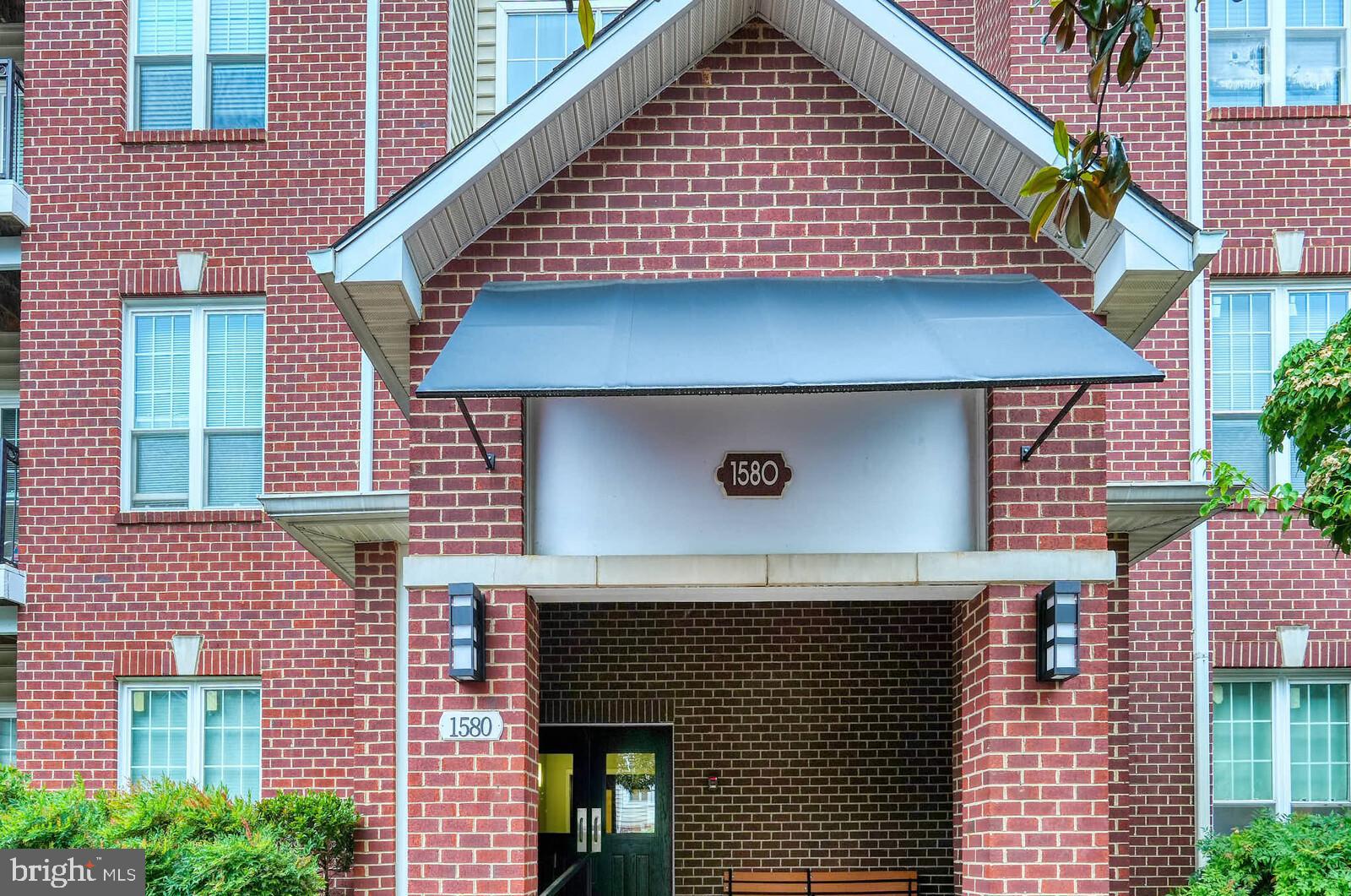 1580 SPRING GATE DRIVE 4310