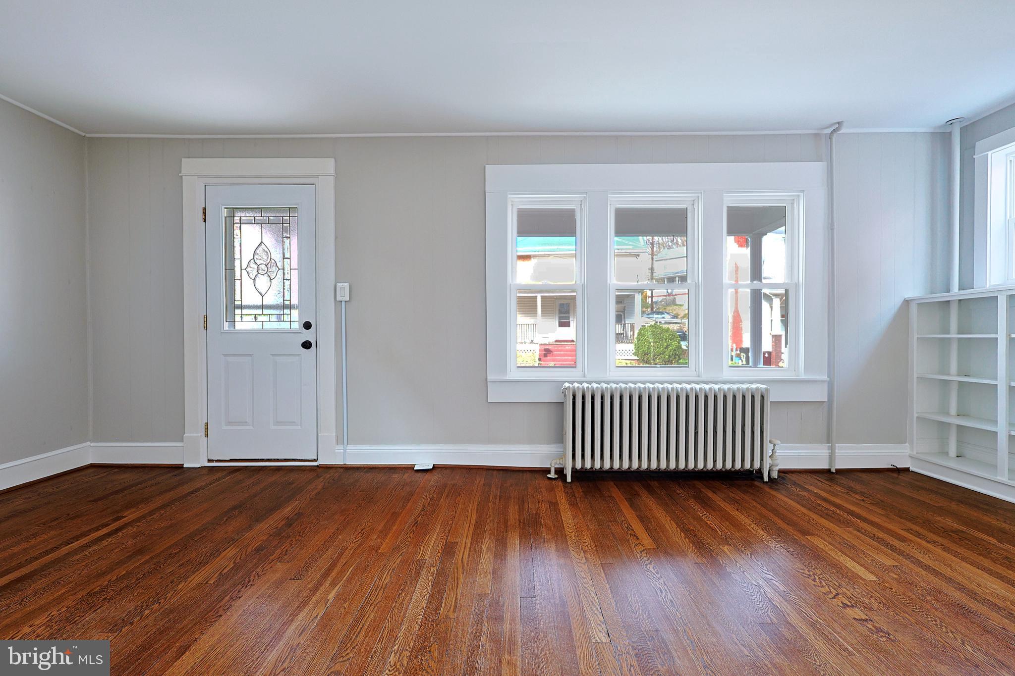 WEST SIDE - Residential