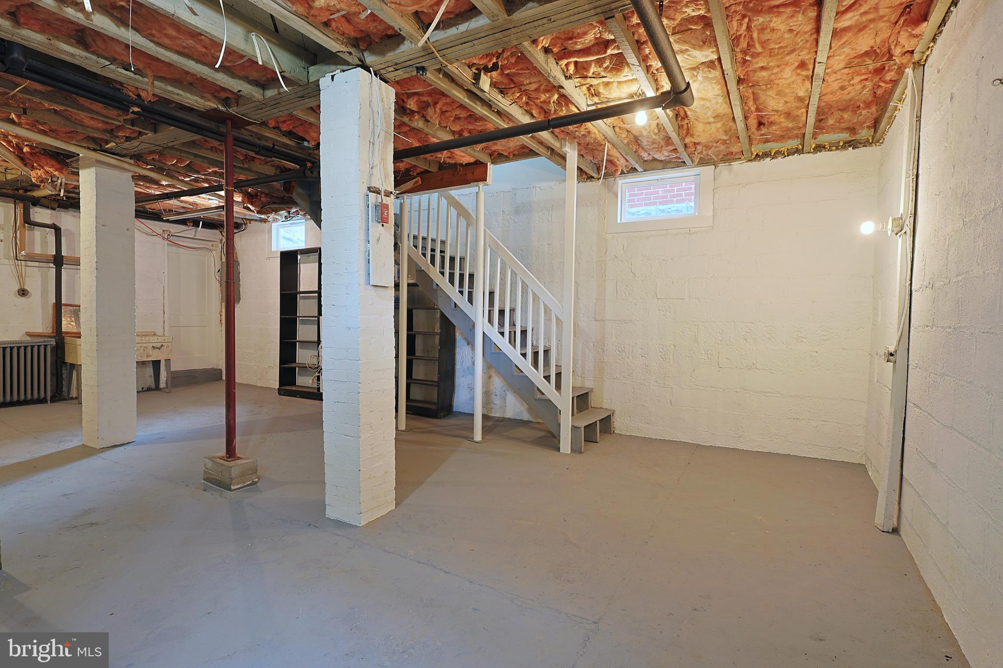 WEST SIDE - Residential