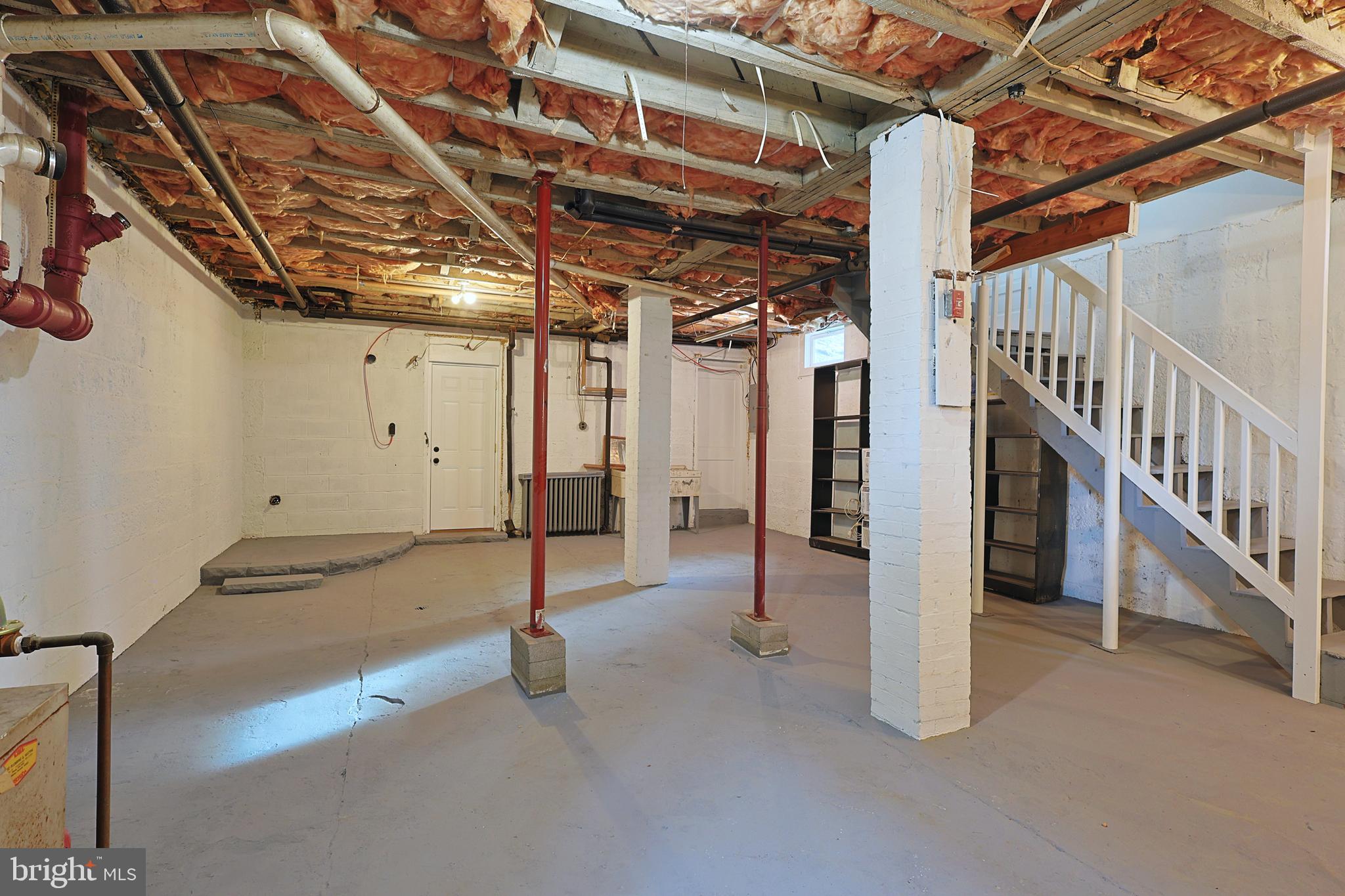 WEST SIDE - Residential