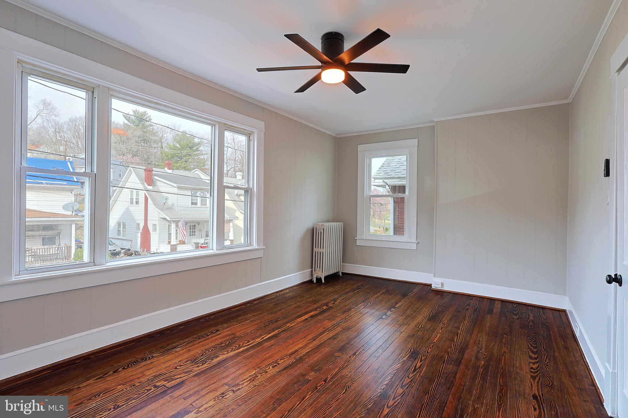 WEST SIDE - Residential