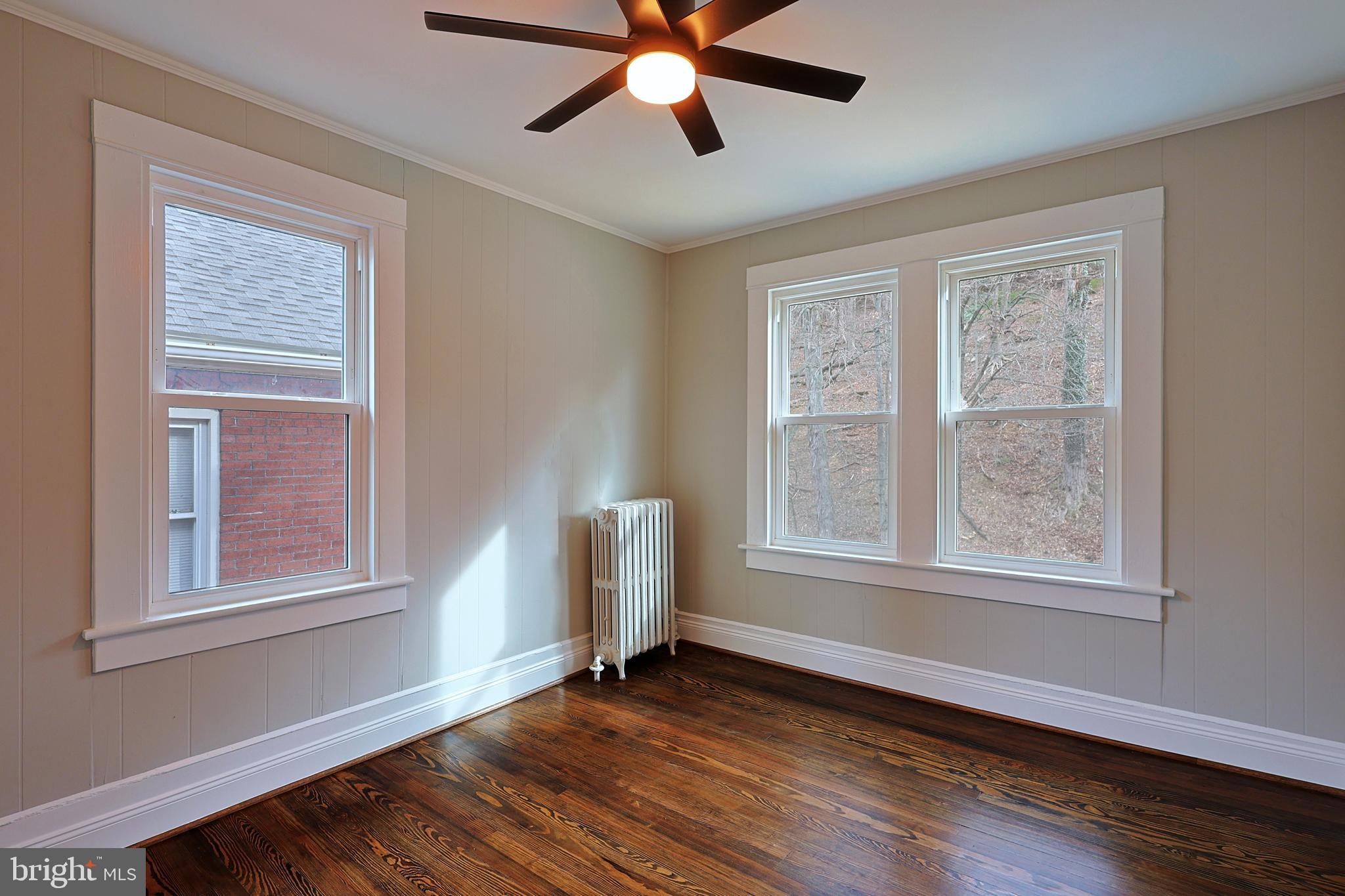 WEST SIDE - Residential