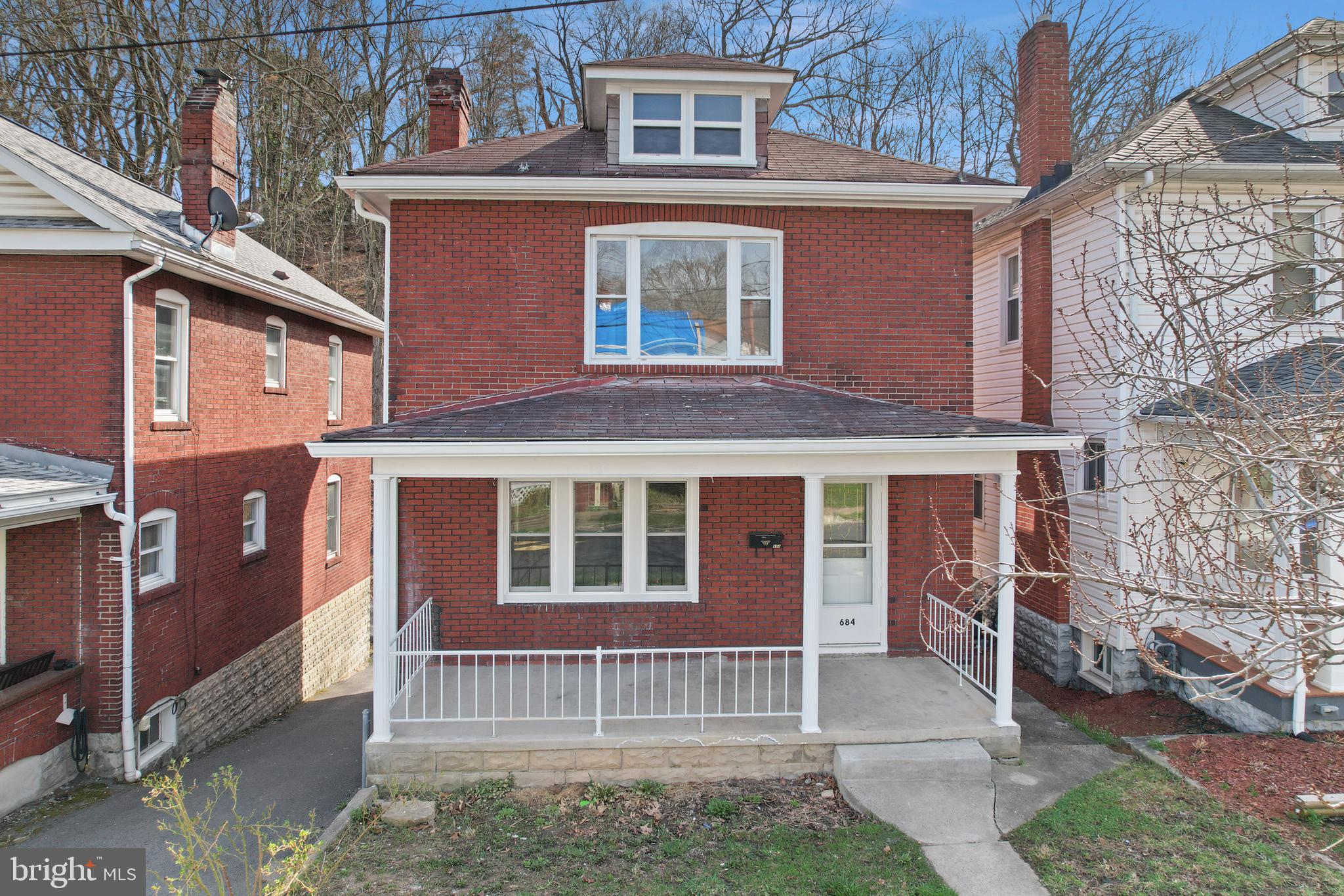 WEST SIDE - Residential