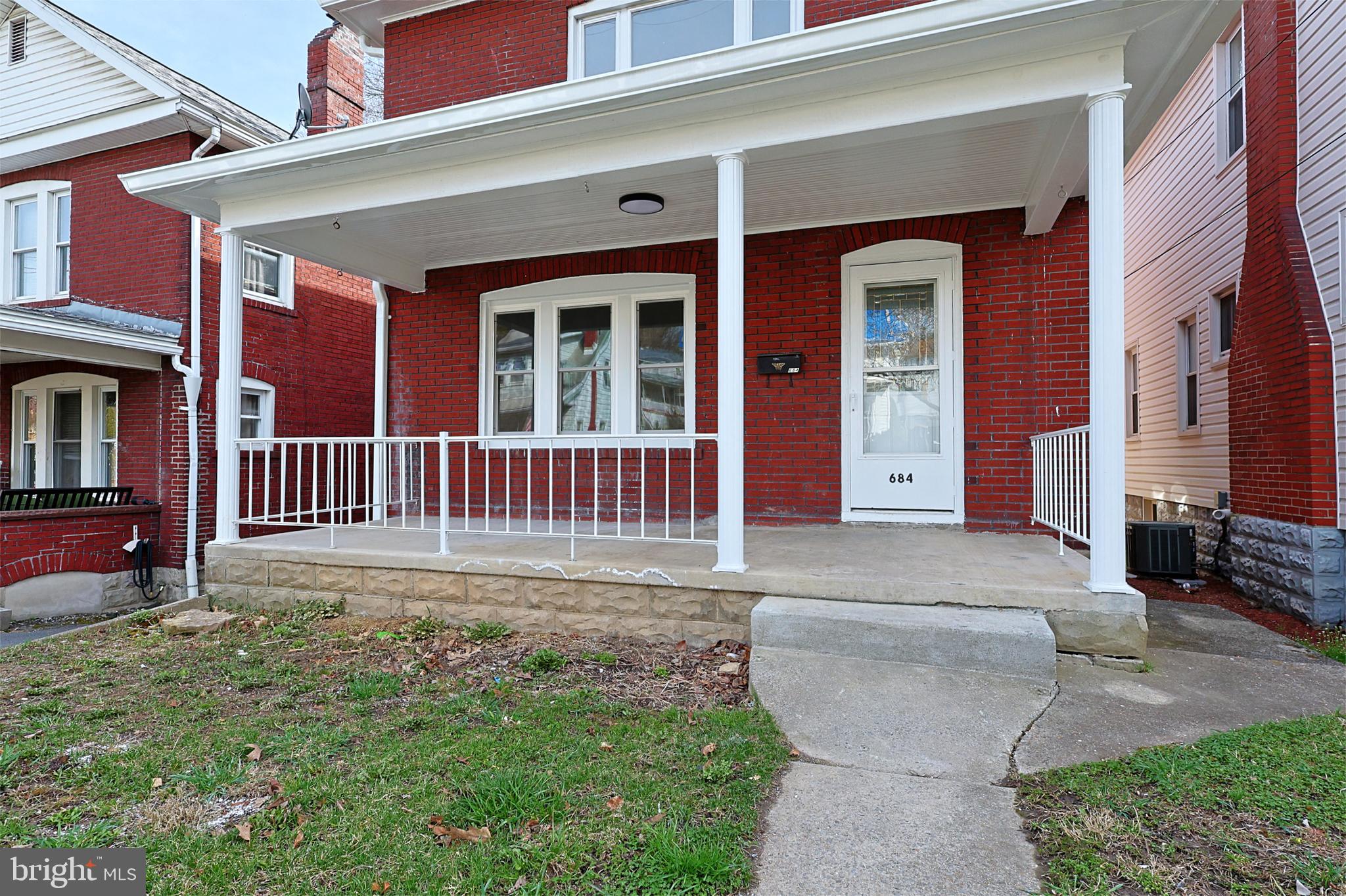 WEST SIDE - Residential