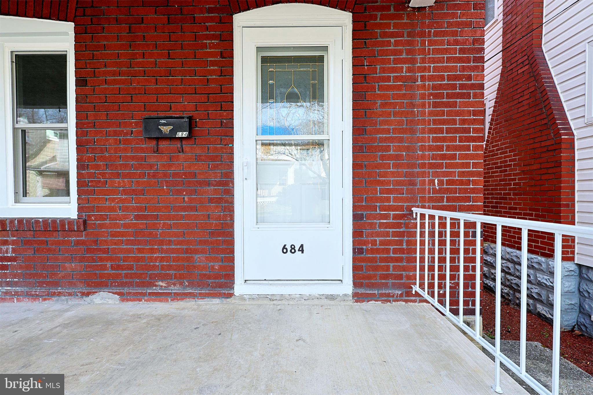 WEST SIDE - Residential