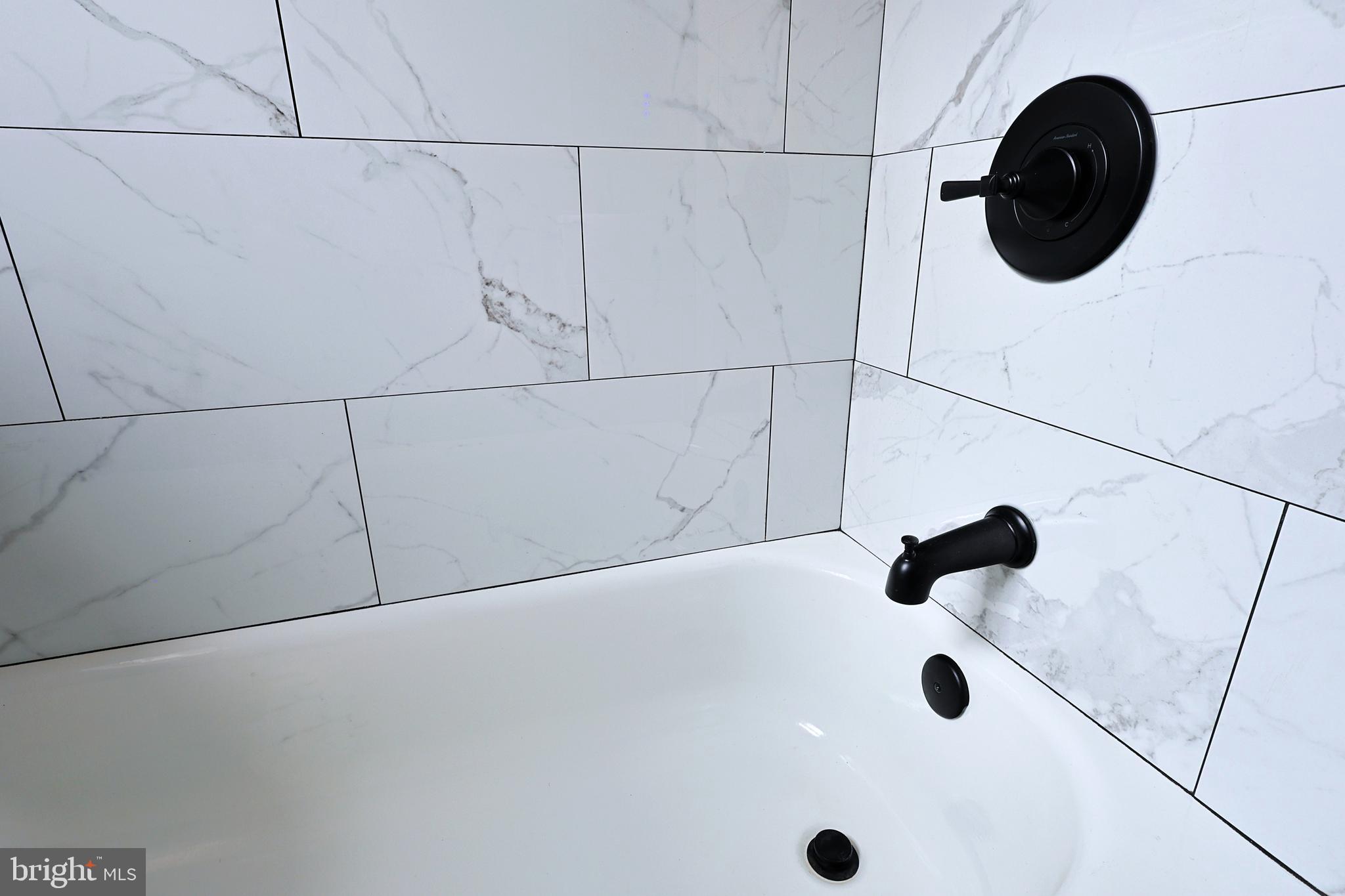 WEST SIDE - Residential