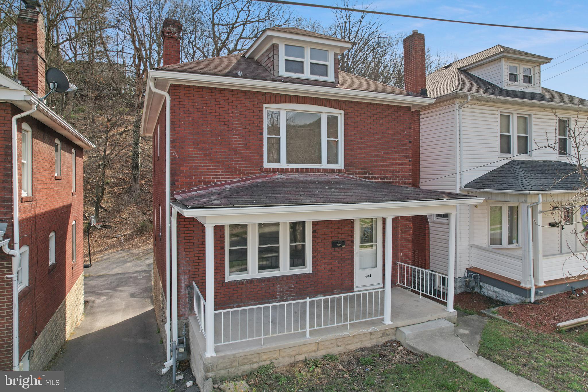 WEST SIDE - Residential