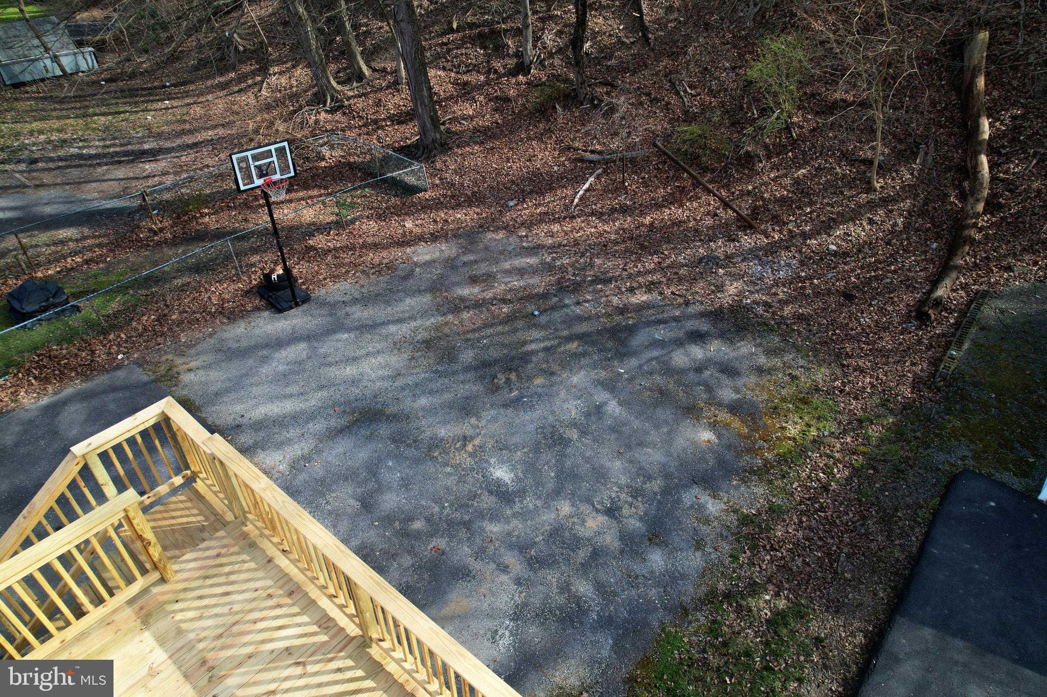 WEST SIDE - Residential