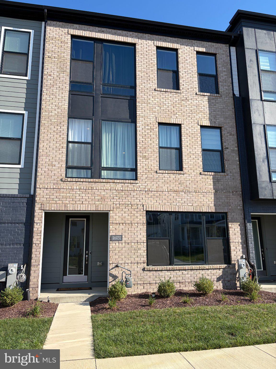 16031 HYDE PARK PLACE