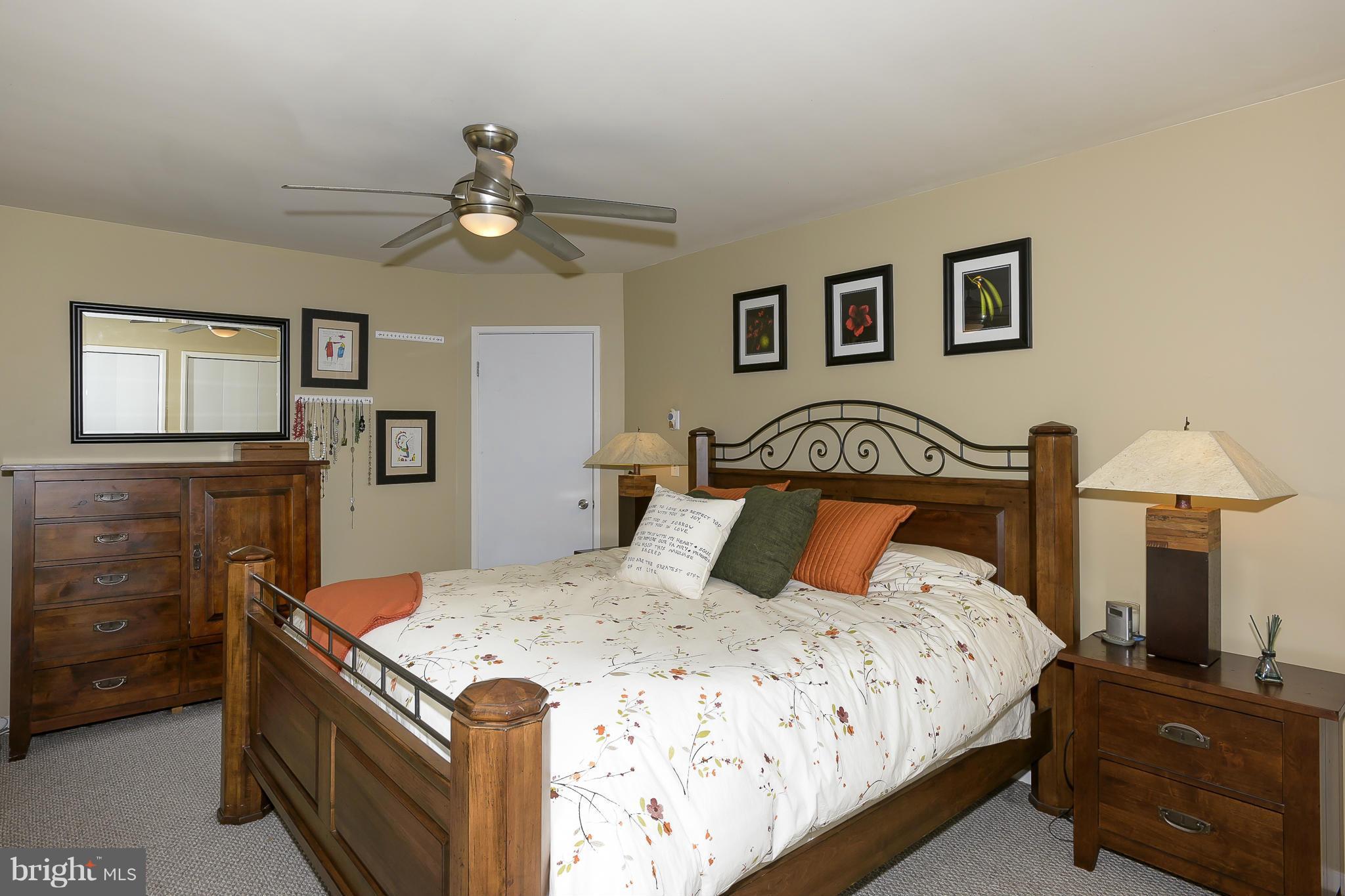 GEORGETOWN GROVE - Residential