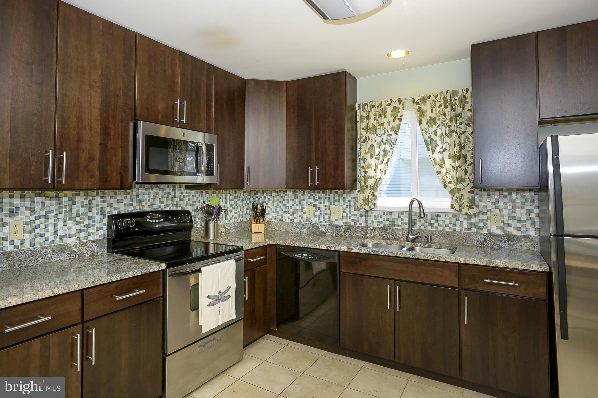 GEORGETOWN GROVE - Residential