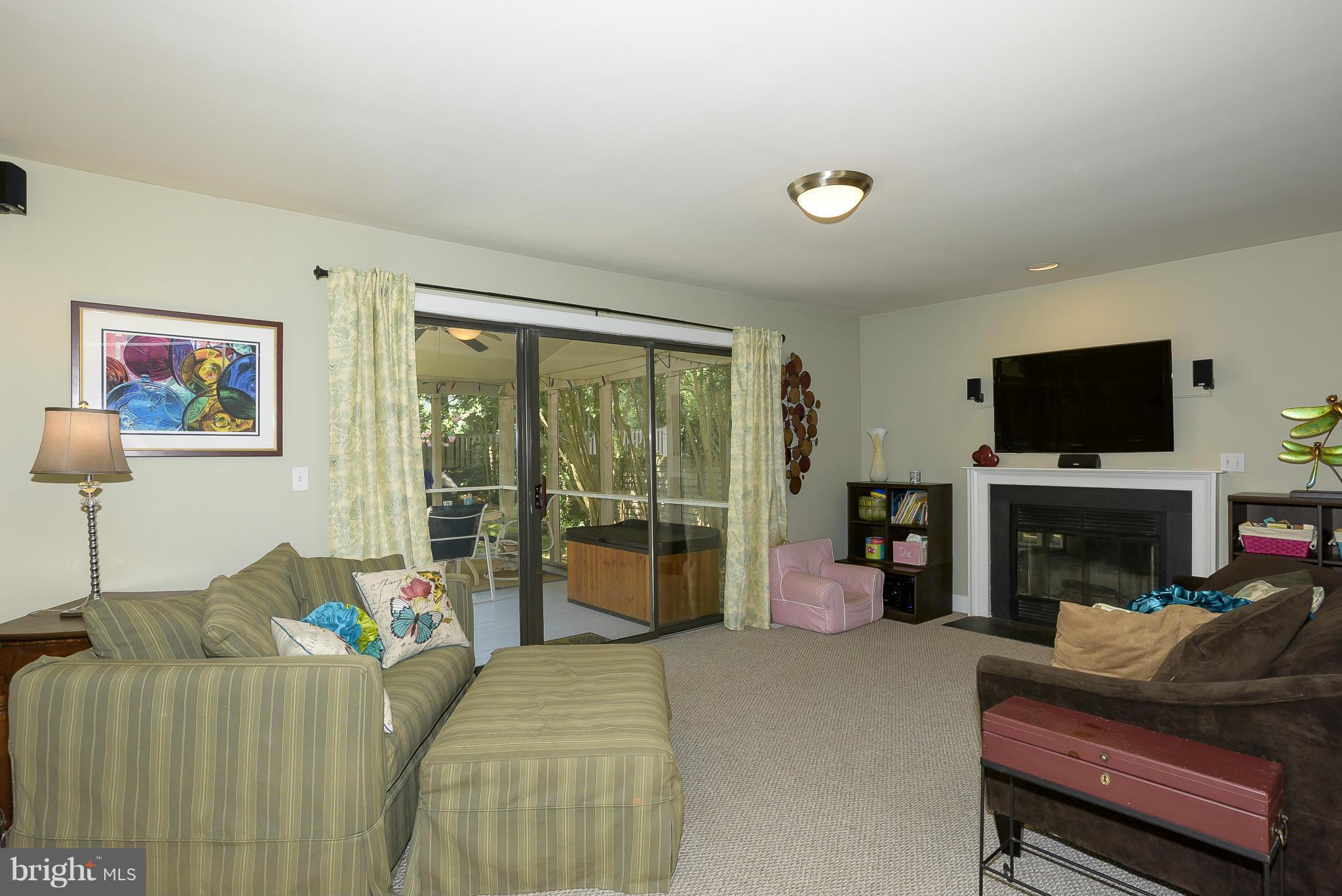 GEORGETOWN GROVE - Residential