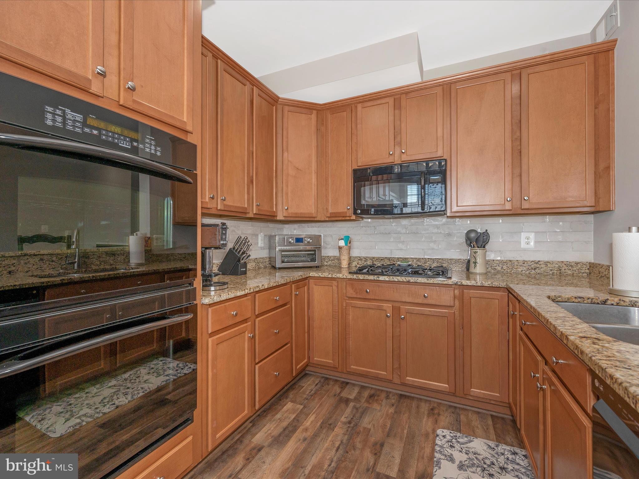 BRINKLEY MANOR - Residential